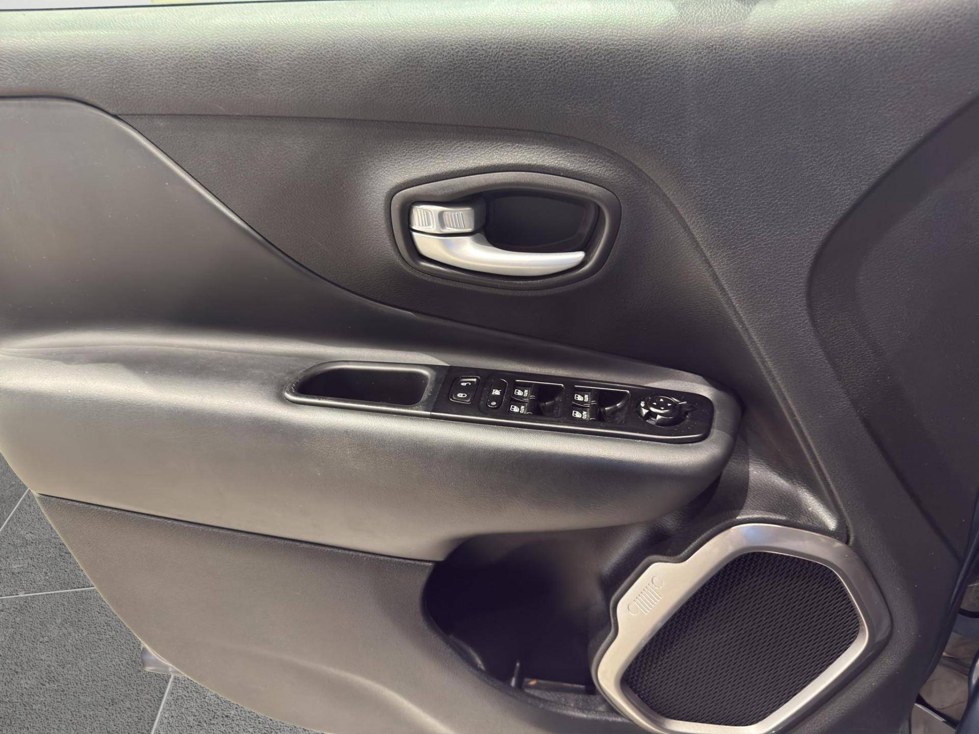 Auto Venduta - JEEP Renegade Renegade 1.5 turbo t4 mhev Limited 2wd 130cv dct usata in pronta consegna - Brandini