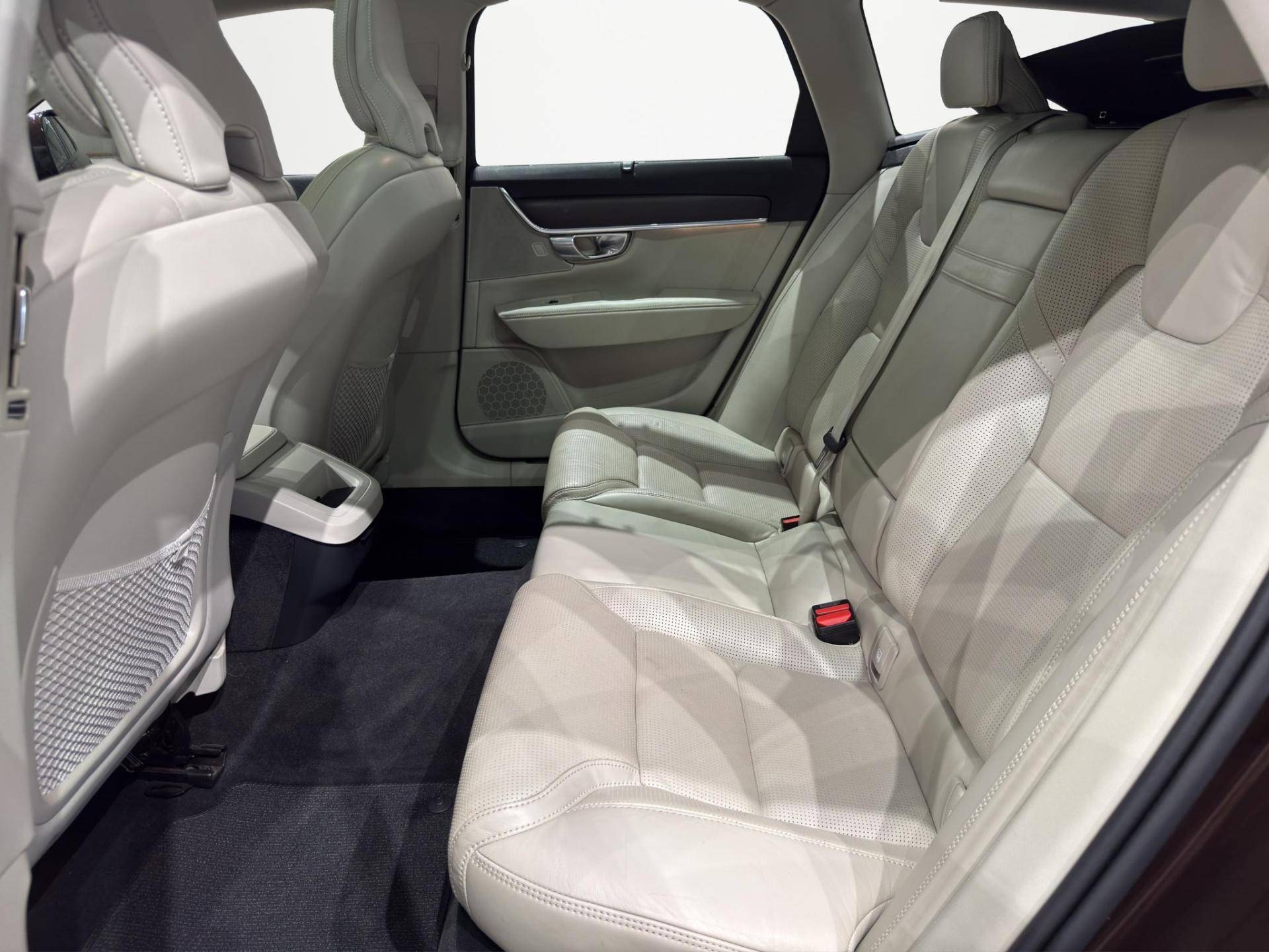 VOLVO V90 2016 Cross Country V90 Cross Country 2.0 d4 Pro awd geartronic my19 usata in pronta consegna - Brandini