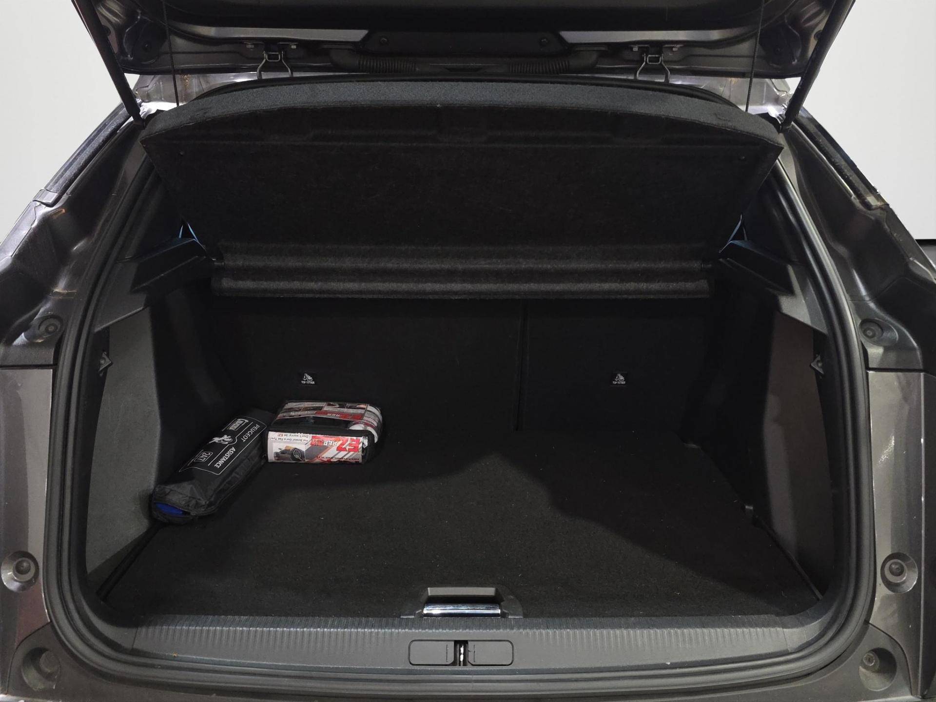 PEUGEOT 2008 2008 1.5 bluehdi Allure Navi Pack s&s 100cv usata in pronta consegna - Brandini