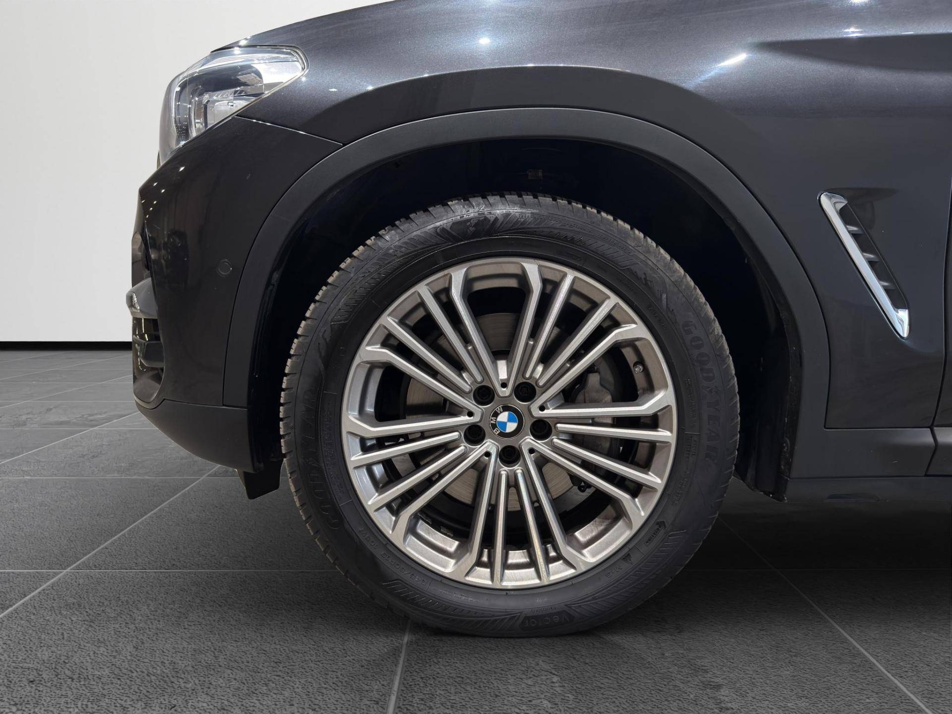 BMW X3 X3 xdrive30d mhev 48V Luxury 249cv auto usata in pronta consegna - Brandini
