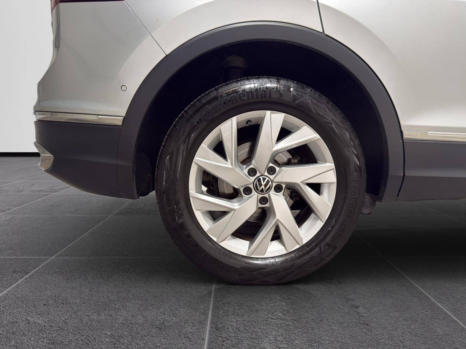 VOLKSWAGEN Tiguan Tiguan 2.0 tdi scr Elegance 4motion 150cv dsg usata in pronta consegna - Brandini