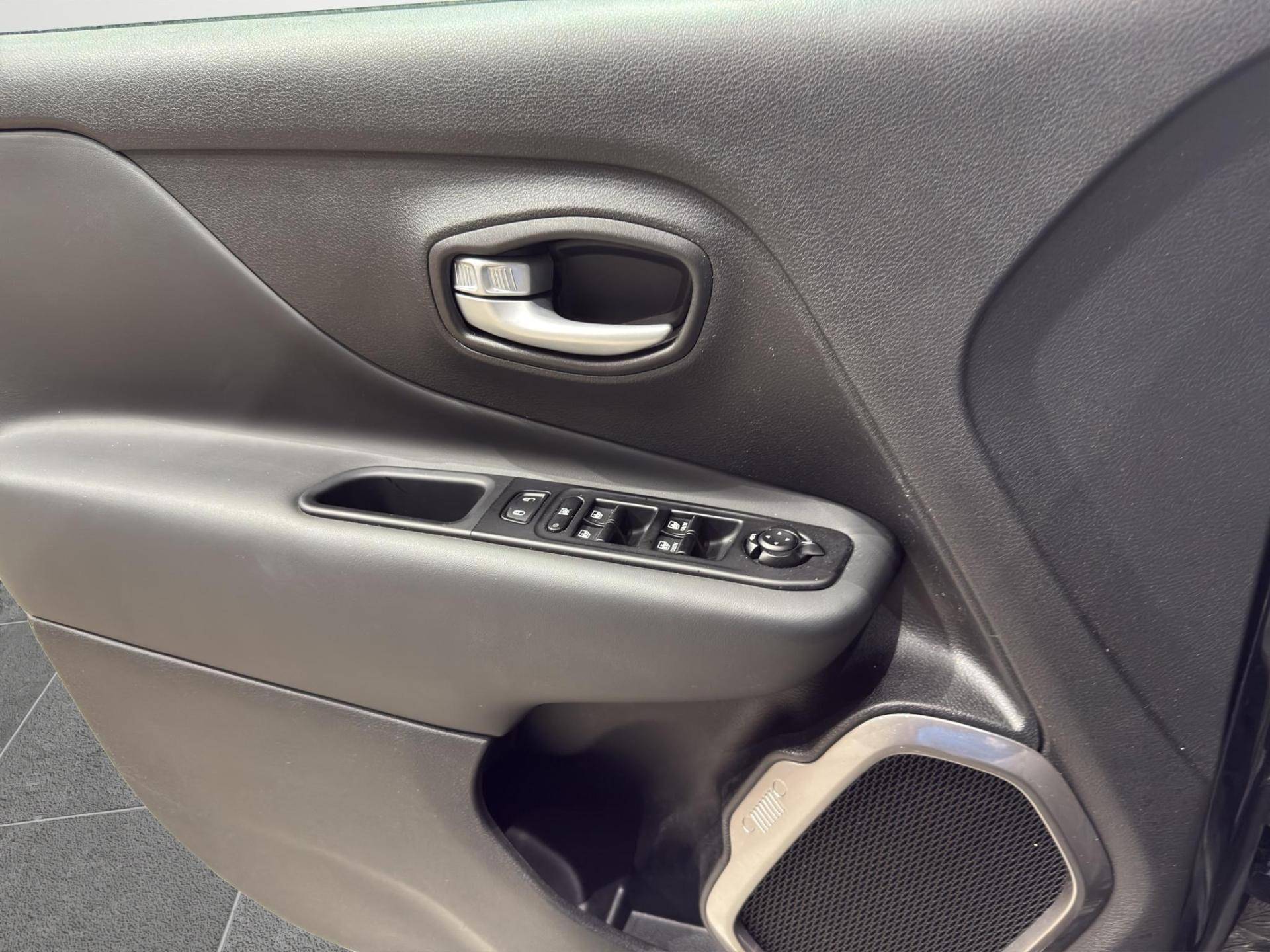 JEEP Renegade Renegade 1.5 turbo t4 mhev Altitude 2wd dct usata in pronta consegna - Brandini