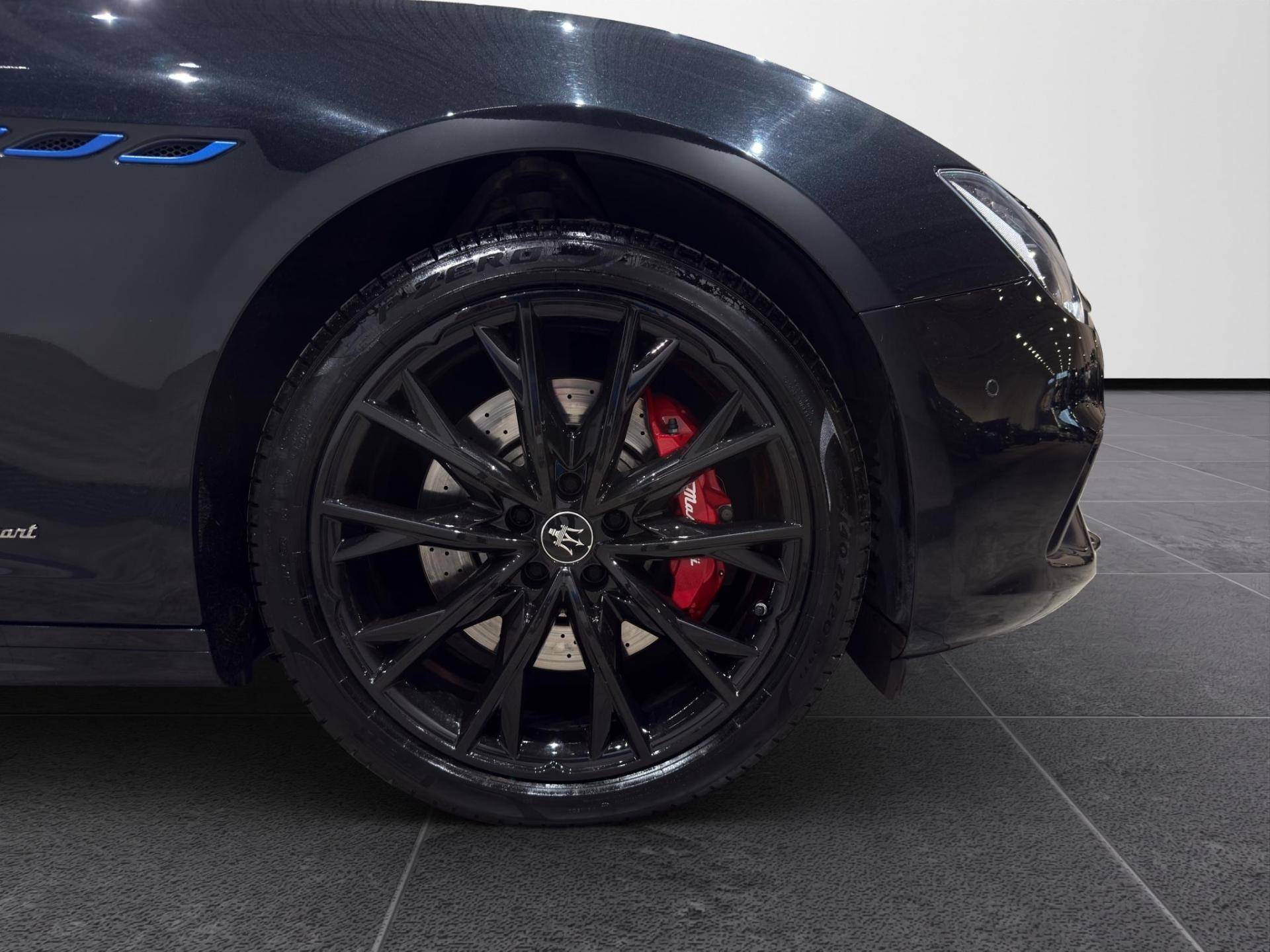 MASERATI Ghibli Ghibli 2.0 mhev Gransport 330cv auto usata in pronta consegna - Brandini