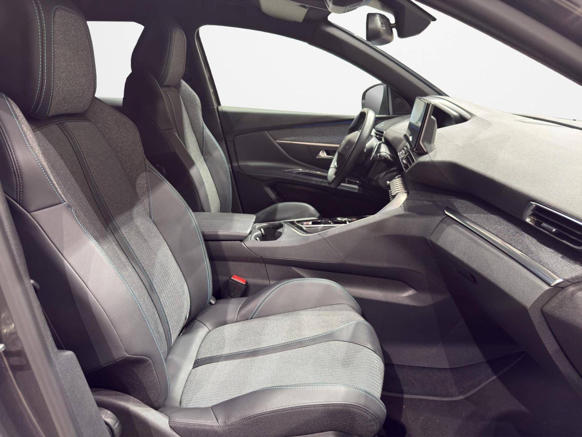 PEUGEOT 3008 3008 1.2 puretech t. Allure Pack s&s 130cv eat8 usata in pronta consegna - Brandini