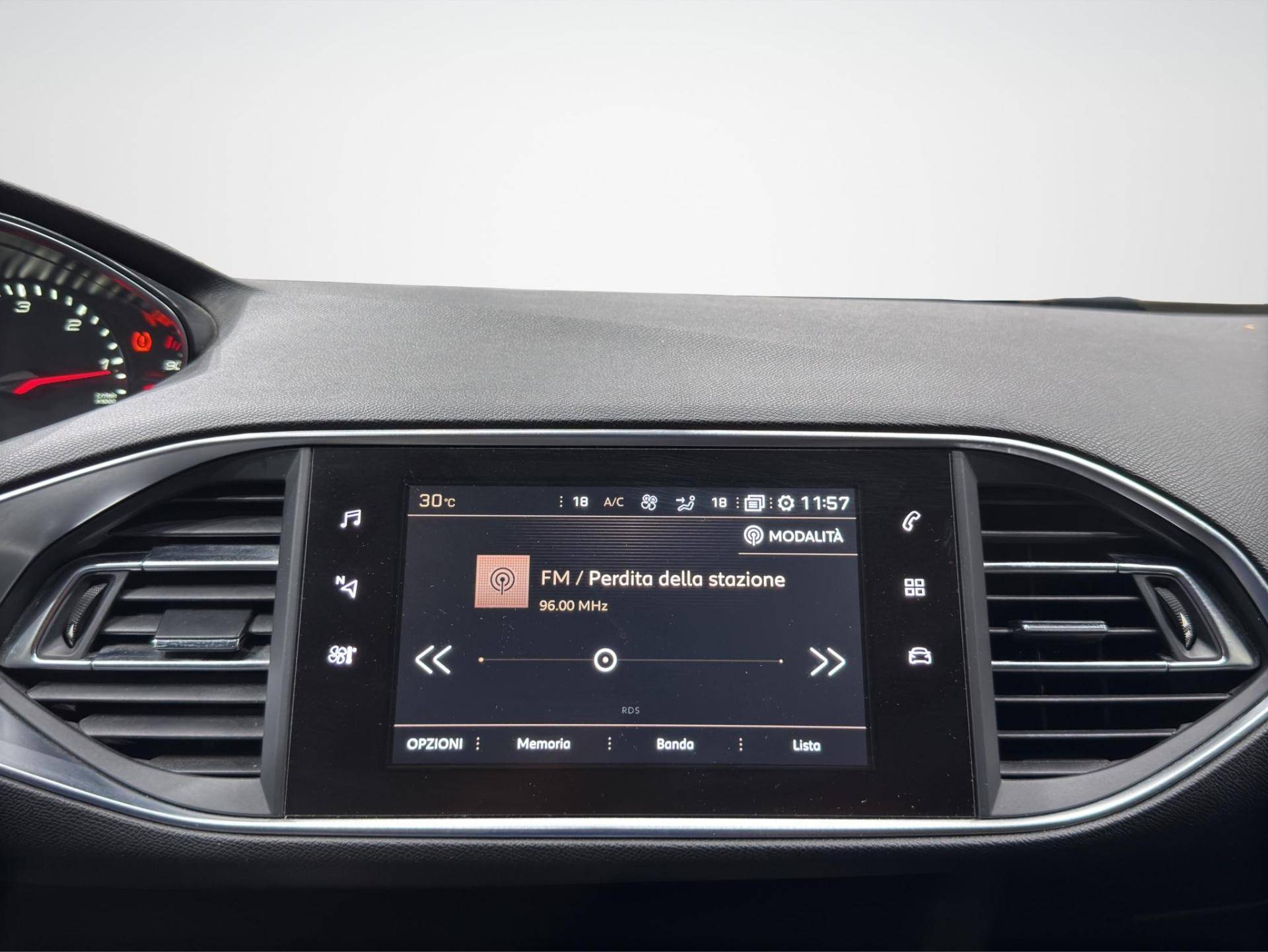 PEUGEOT 308 308 5p 1.5 bluehdi Allure s&s 130cv usata in pronta consegna - Brandini