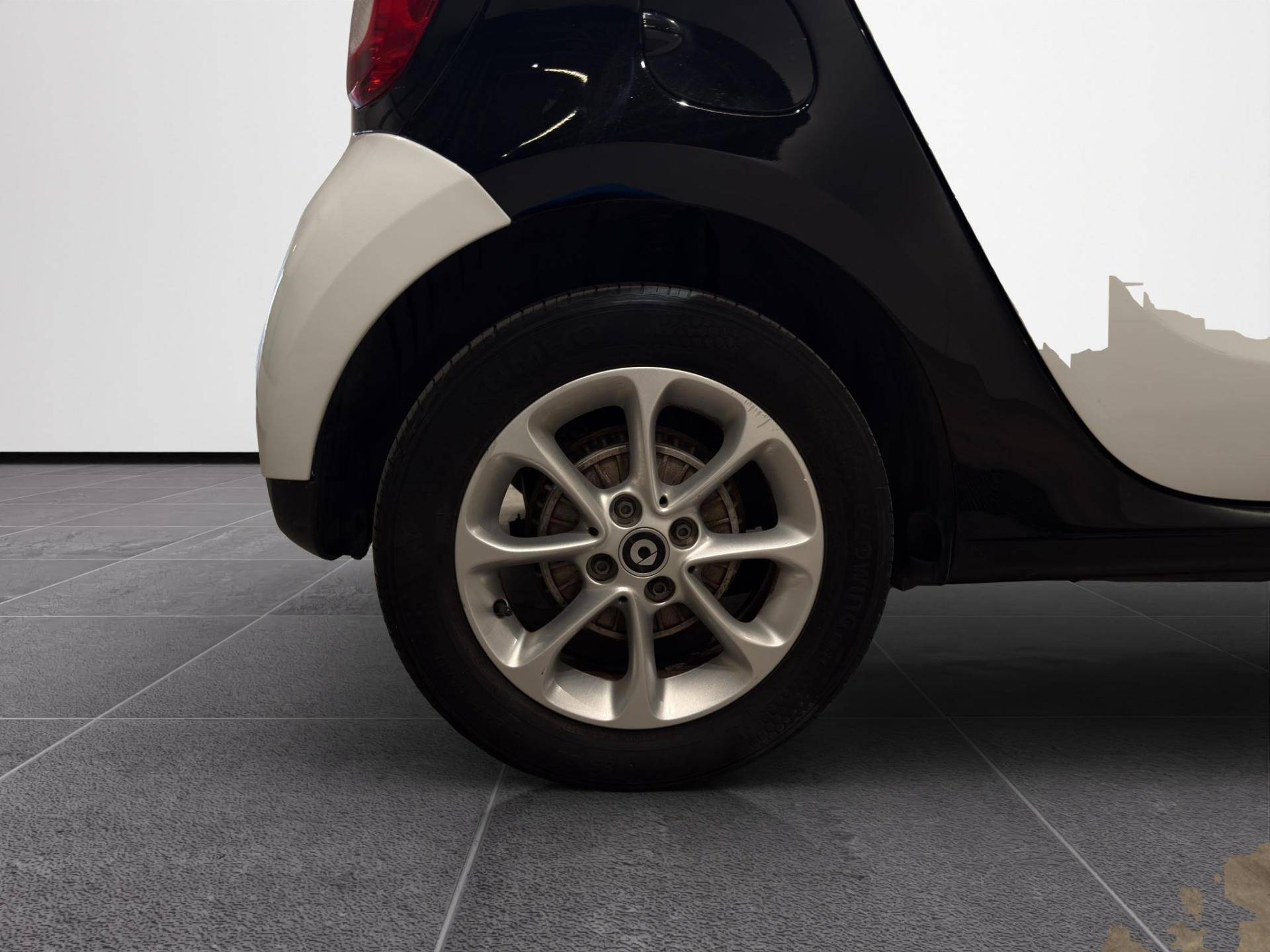 SMART Forfour Forfour 1.0 Urban (sport edition1) 71cv twinamic usata in pronta consegna - Brandini