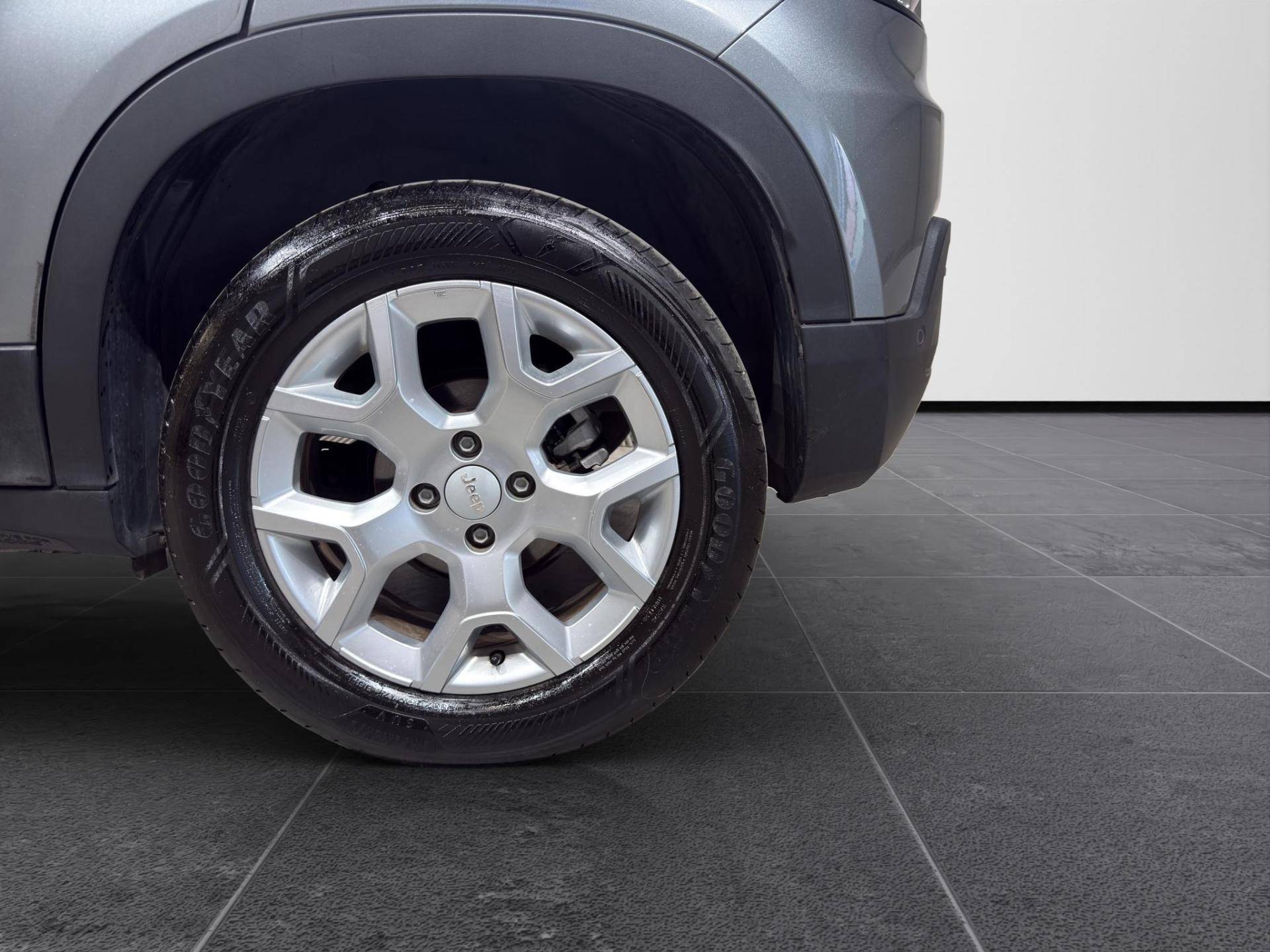 JEEP Avenger Avenger 1.2 turbo Altitude fwd 100cv usata in pronta consegna - Brandini