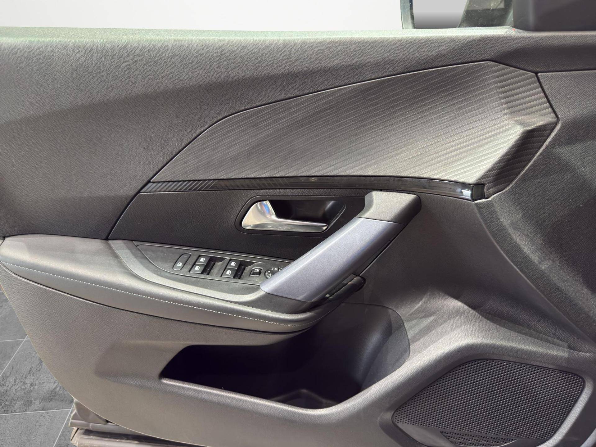 PEUGEOT 2008 2008 1.5 bluehdi Allure Navi Pack s&s 100cv usata in pronta consegna - Brandini
