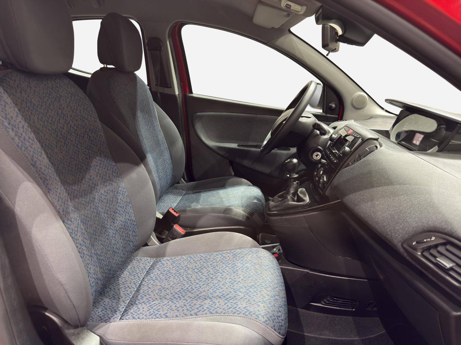 Auto Venduta - LANCIA Ypsilon Ypsilon 1.0 hybrid Silver s&s 70cv usata in pronta consegna - Brandini