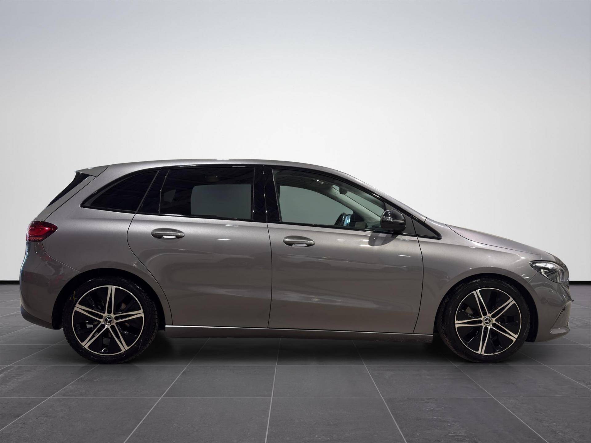 MERCEDES Classe B B 180 d Progressive Advanced auto usata in pronta consegna - Brandini