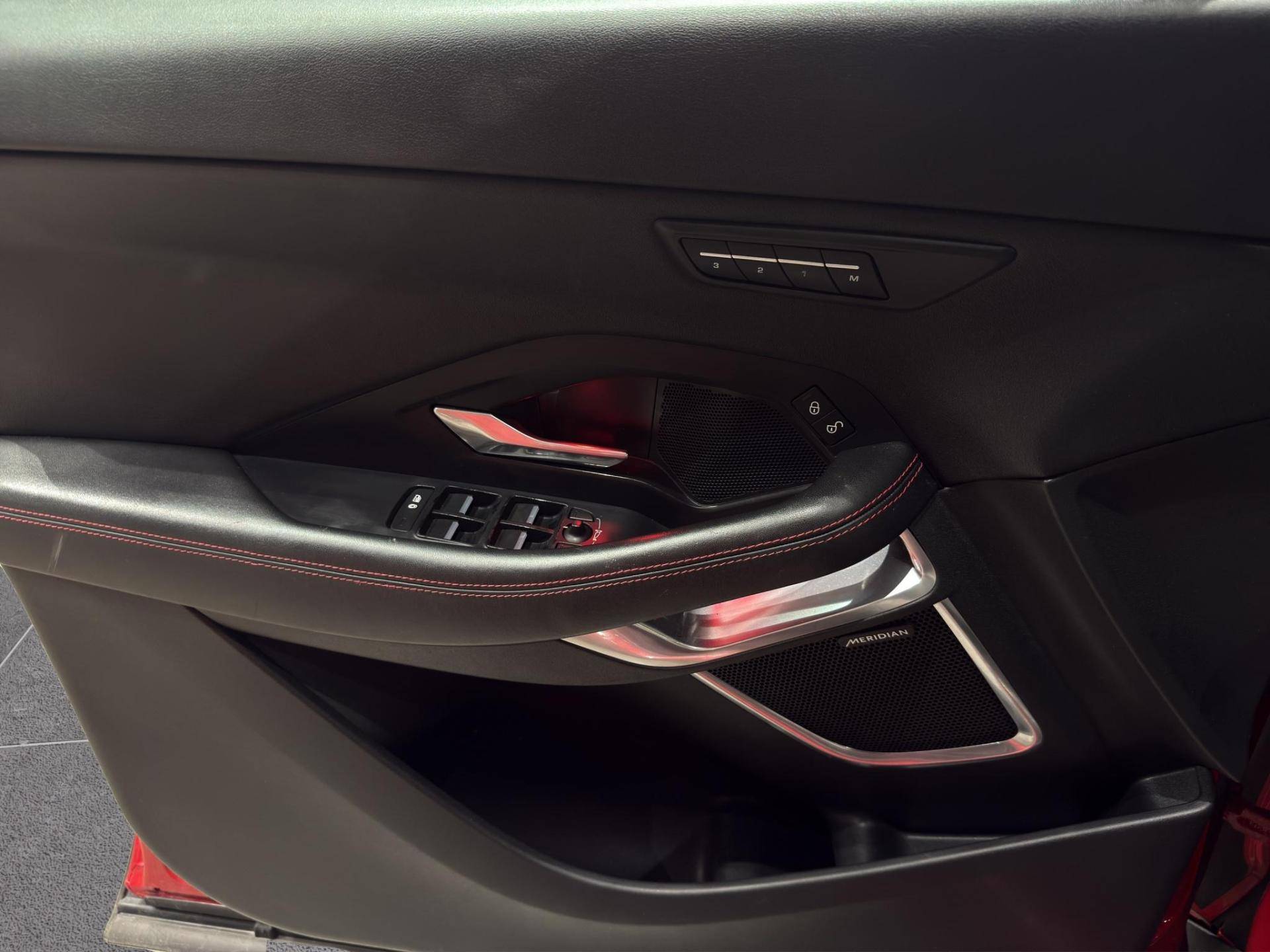 JAGUAR E-Pace E-Pace 2.0d i4 First Edition awd 180cv auto usata in pronta consegna - Brandini