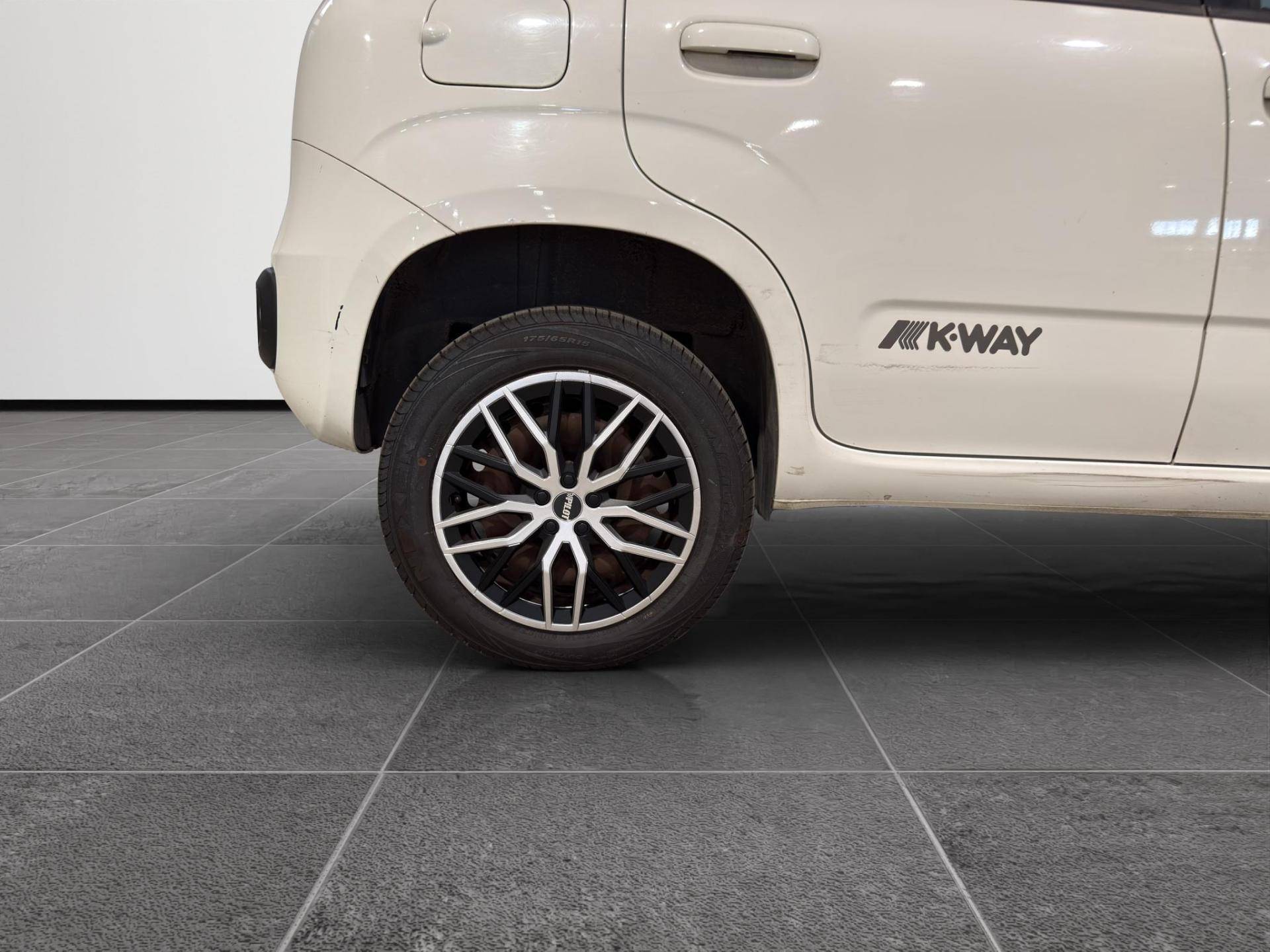 Auto Venduta - FIAT Panda Panda 0.9 t.air t. natural power Lounge 80cv E6 usata in pronta consegna - Brandini