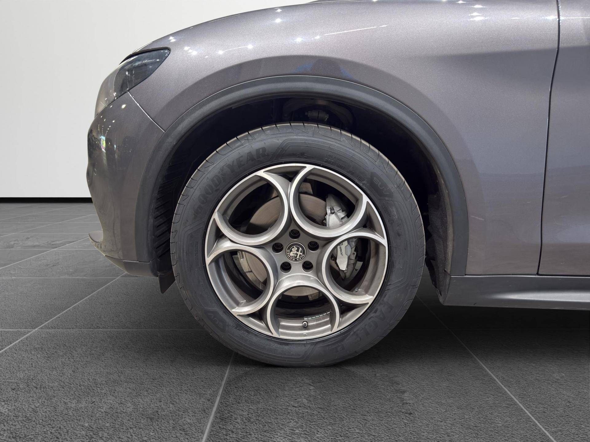 ALFA ROMEO Stelvio Stelvio 2.2 t Sprint Q4 210cv auto usata in pronta consegna - Brandini