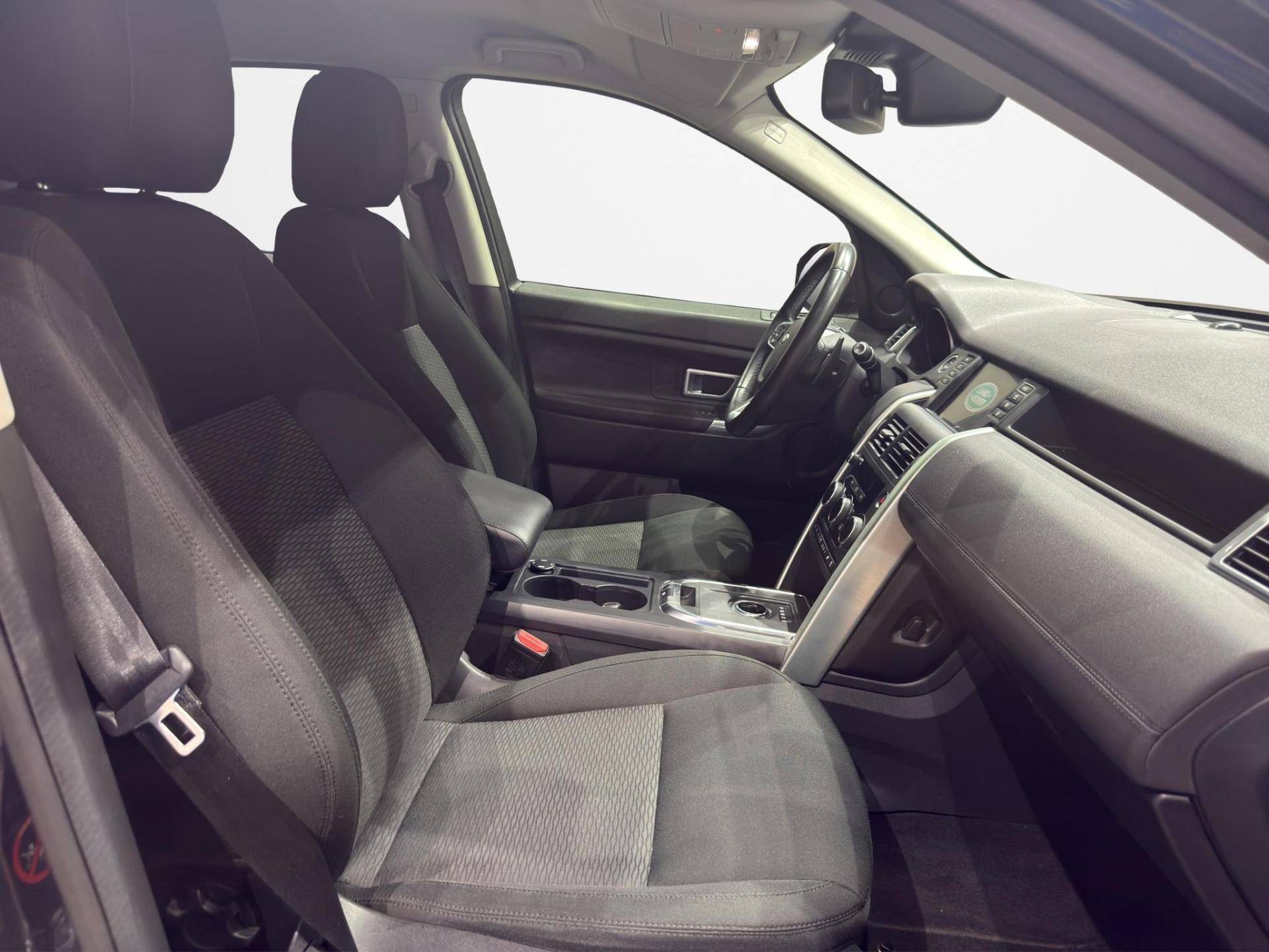 LAND ROVER Discovery Sport Discovery Sport 2.0 td4 Pure awd 150cv auto my19 usata in pronta consegna - Brandini