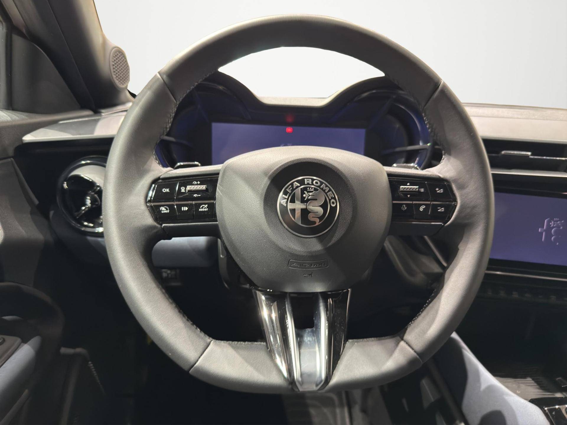 Auto Venduta - ALFA ROMEO Junior Junior 1.2 ibrida 136cv edct6 usata in pronta consegna - Brandini