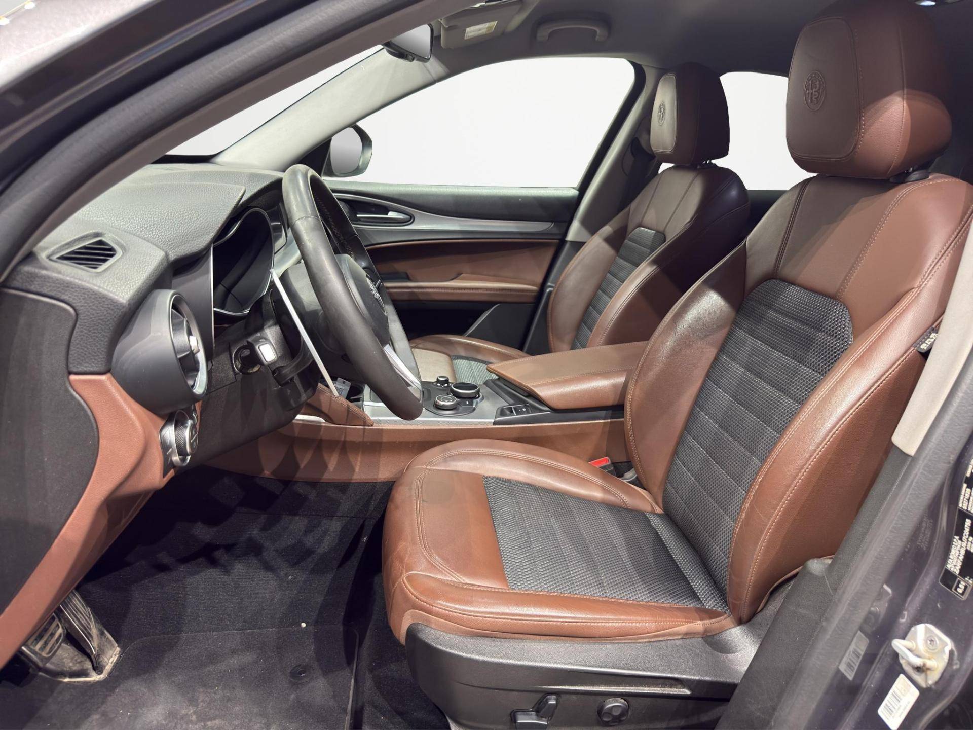 ALFA ROMEO Stelvio Stelvio 2.2 t Executive Q4 210cv auto usata in pronta consegna - Brandini