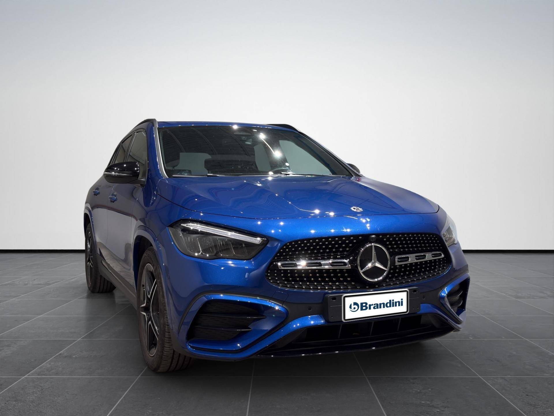 MERCEDES GLA GLA 200 d AMG Line Premium auto usata in pronta consegna - Brandini