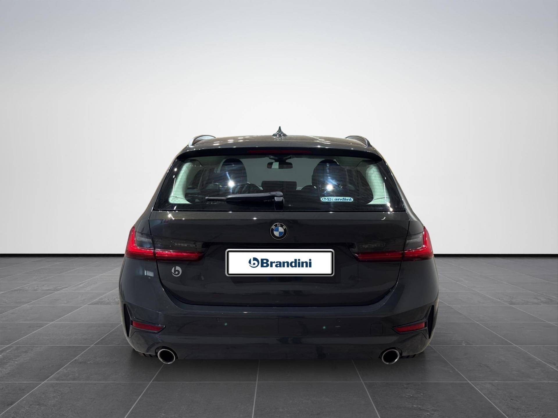 BMW Serie 3 Touring 320d Touring mhev 48V xdrive Business Advantage auto usata in pronta consegna - Brandini