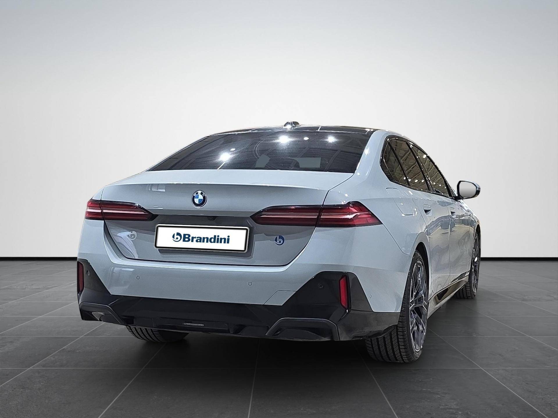 Auto Venduta - BMW Serie 5 Berlina 520d 48V xdrive M Sport auto usata in pronta consegna - Brandini
