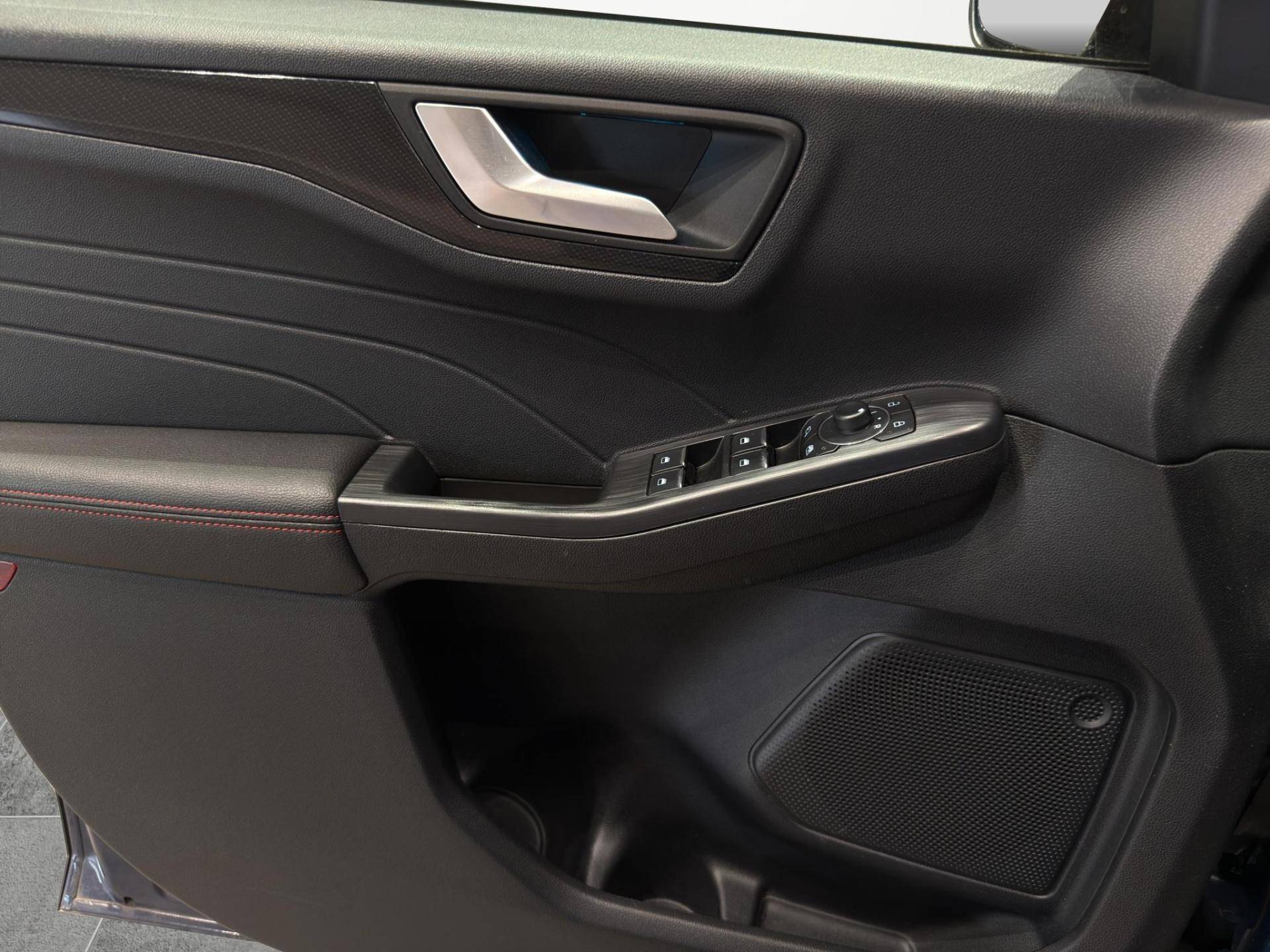 FORD Kuga Kuga 2.5 full hybrid ST-line 2wd 190cv e-shifter usata in pronta consegna - Brandini