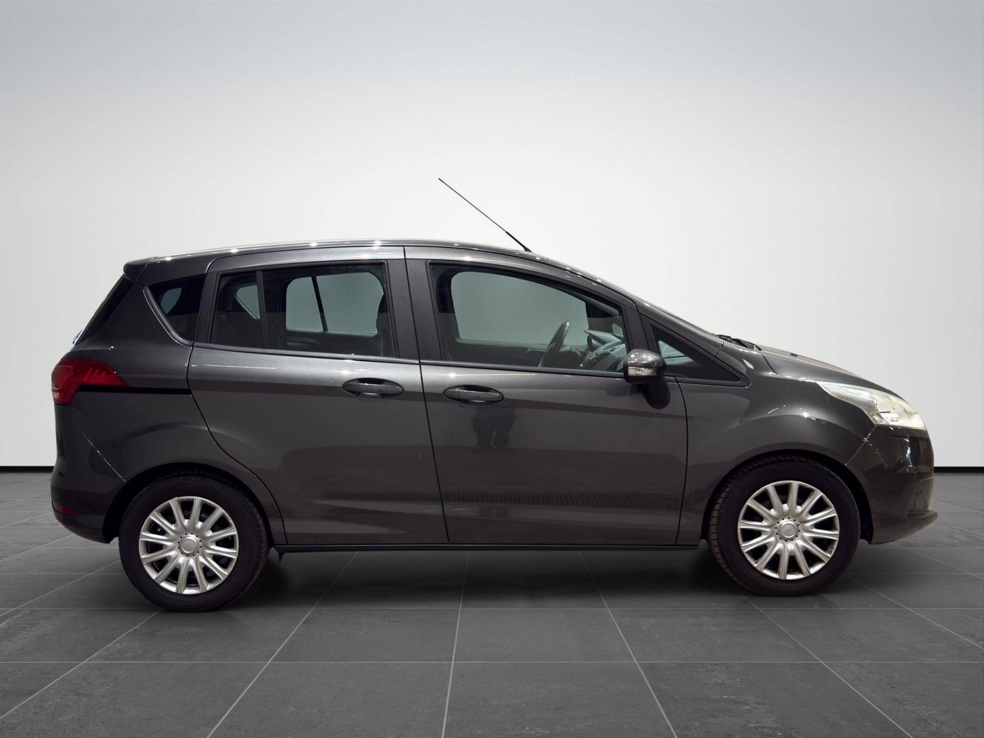 FORD B-Max B-Max 1.5 tdci Plus 75cv E6 usata in pronta consegna - Brandini