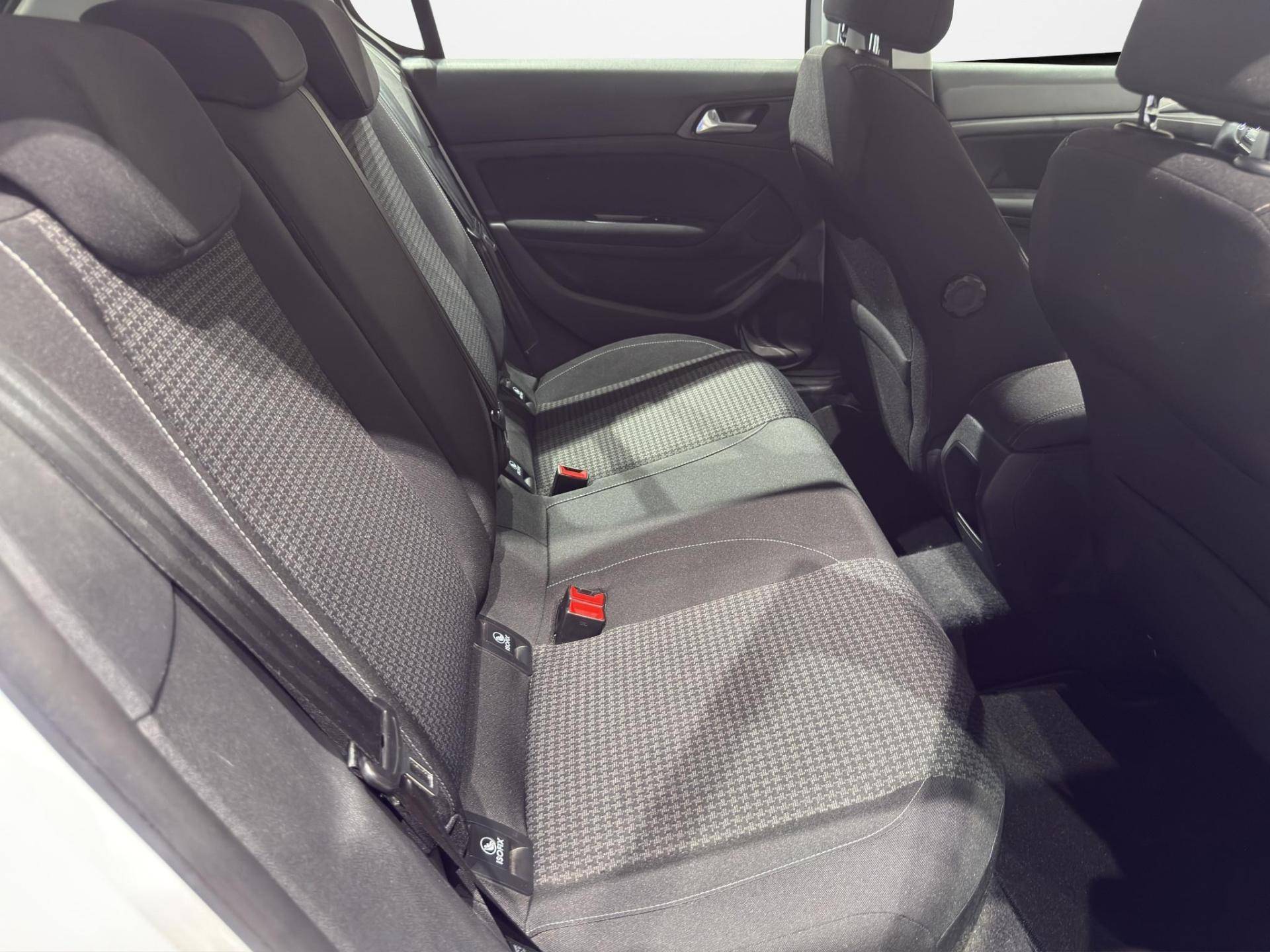 PEUGEOT 308 308 5p 1.5 bluehdi Allure s&s 130cv usata in pronta consegna - Brandini