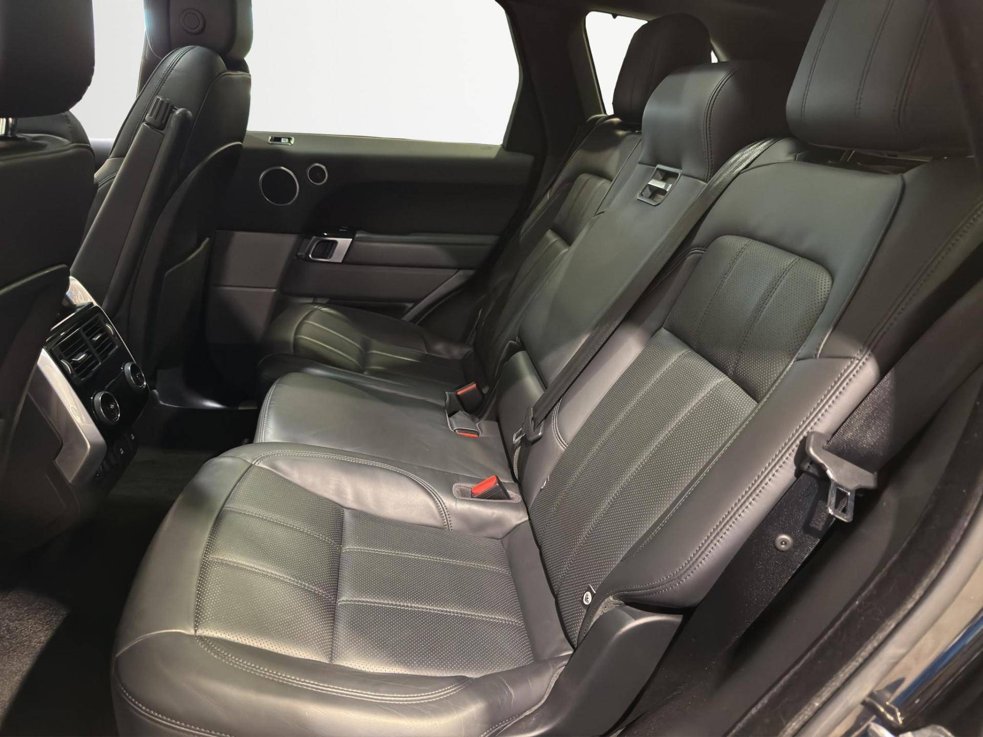 LAND ROVER Range Rover Sport Range Rover Sport 3.0d i6 mhev HSE Dynamic Stealth 249cv auto usata in pronta consegna - Brandini