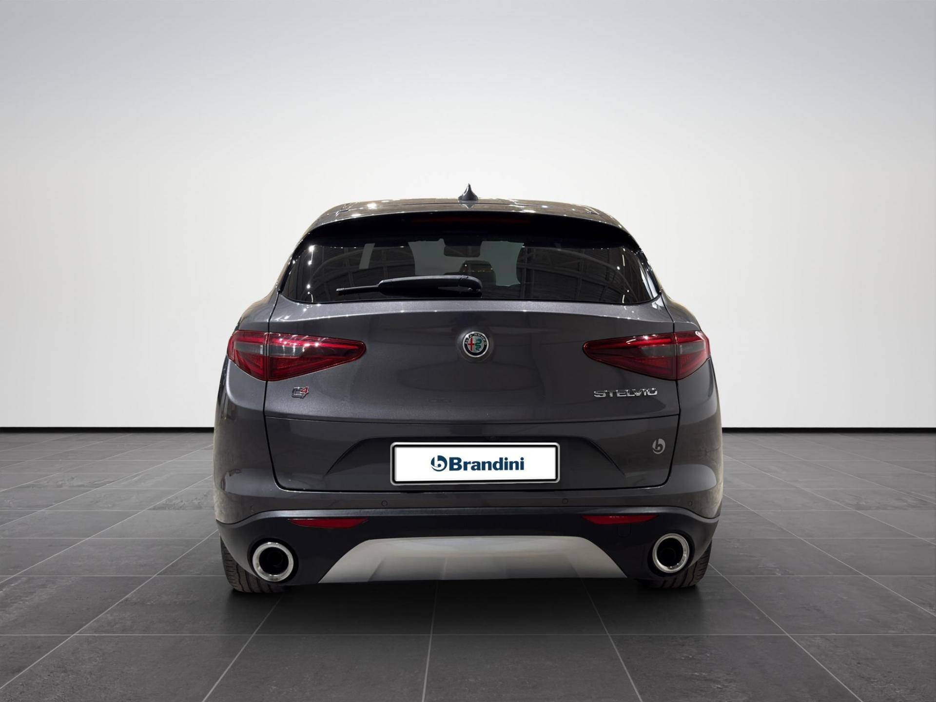 ALFA ROMEO Stelvio Stelvio 2.2 t Executive Q4 210cv auto usata in pronta consegna - Brandini