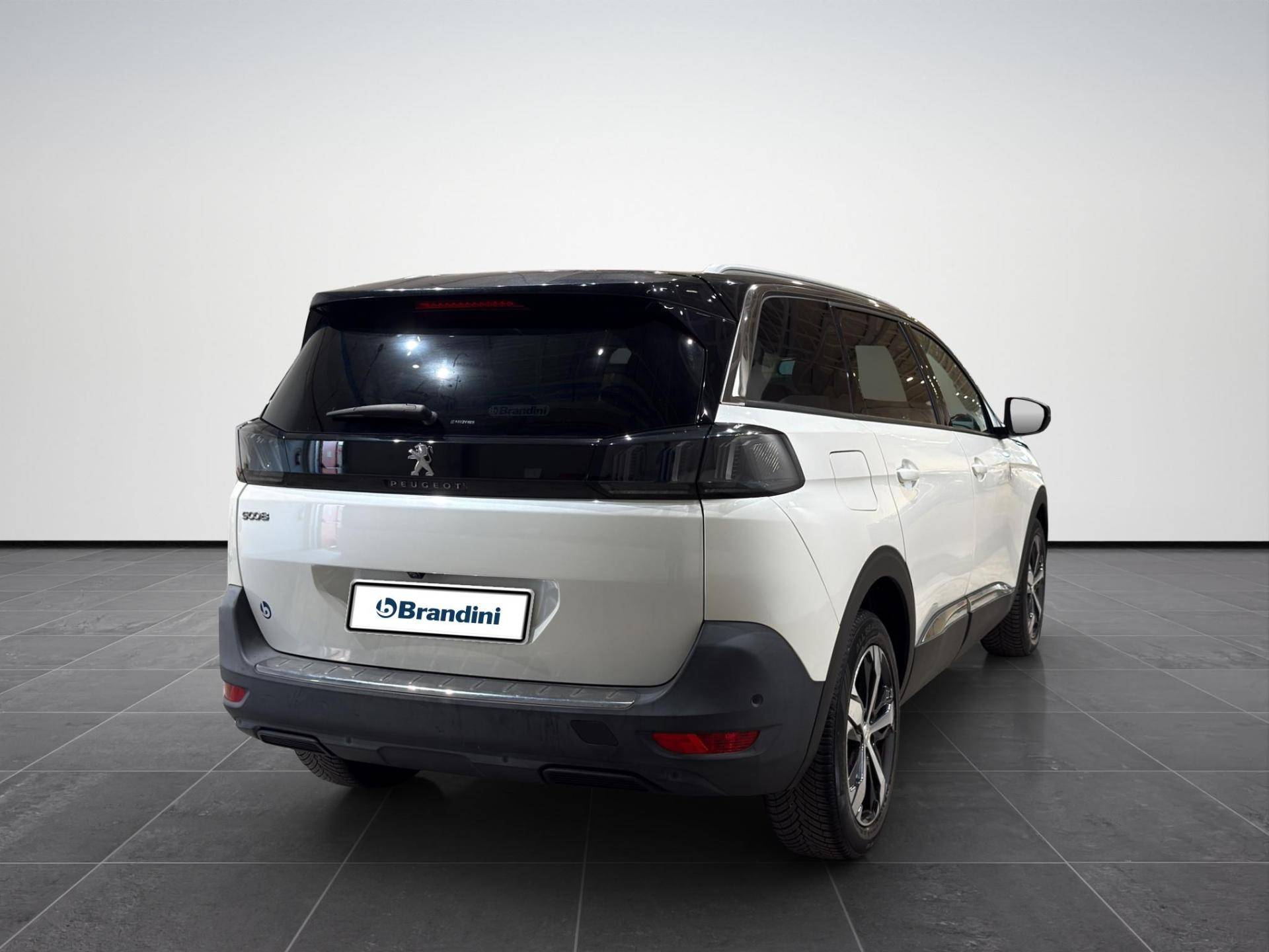 PEUGEOT 5008 5008 1.5 bluehdi Allure s&s 130cv usata in pronta consegna - Brandini