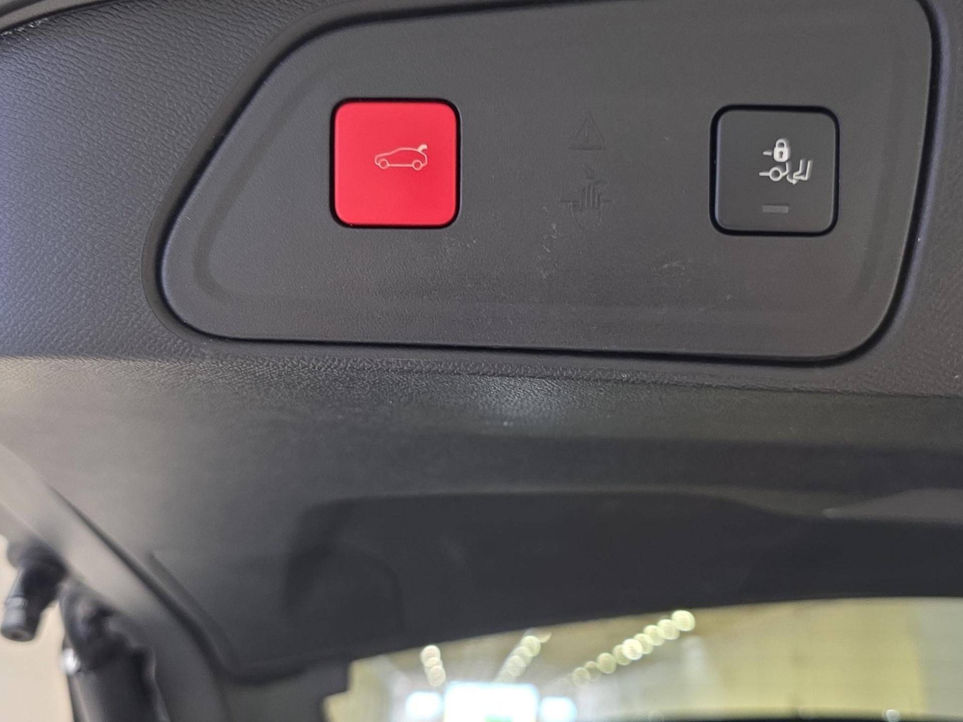 PEUGEOT 3008 3008 1.6 hybrid Allure Pack 180cv e-eat8 usata in pronta consegna - Brandini