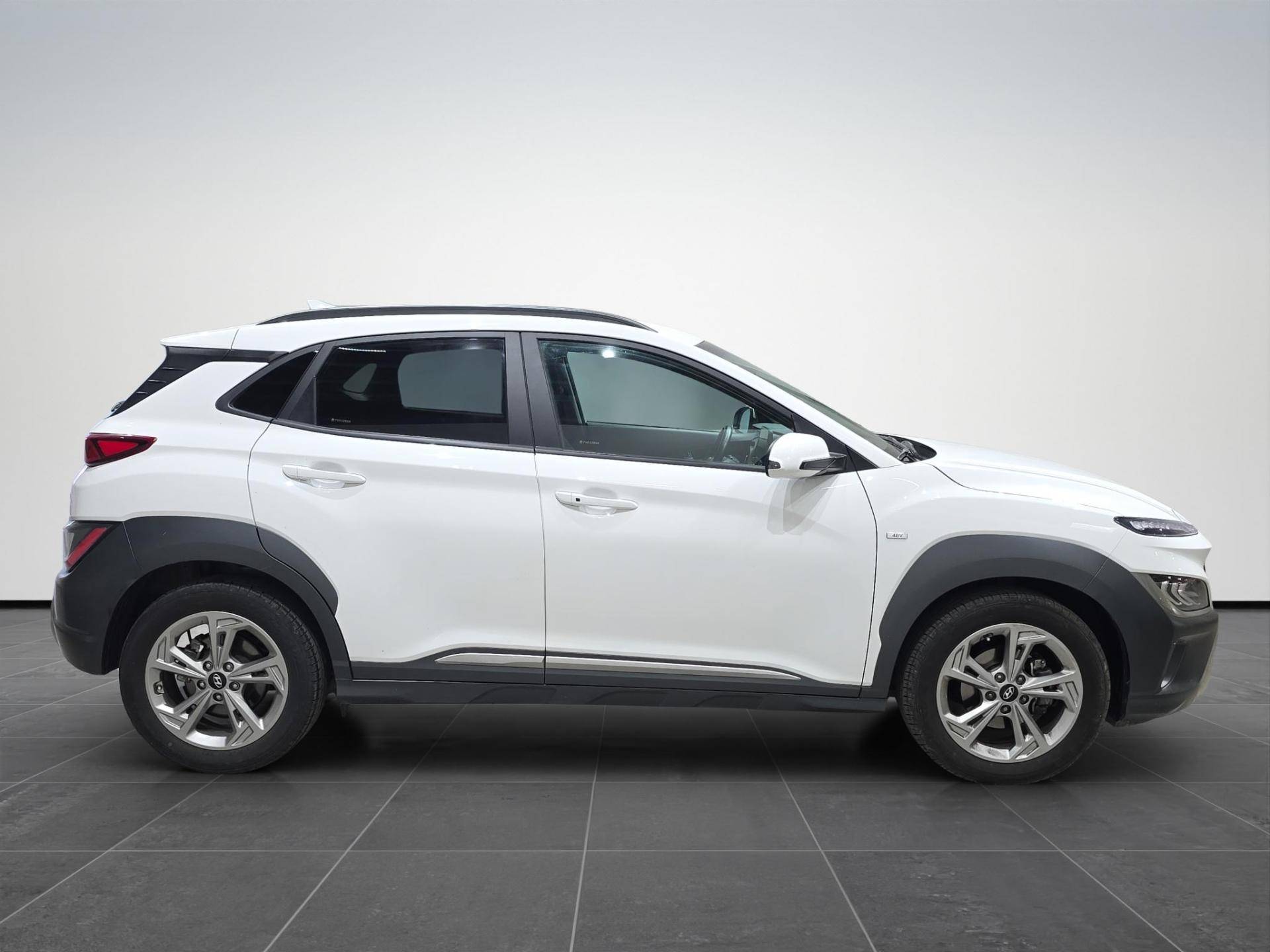 HYUNDAI Kona Kona 1.0 t-gdi 48V Xline Safety Pack 2wd 120cv imt usata in pronta consegna - Brandini