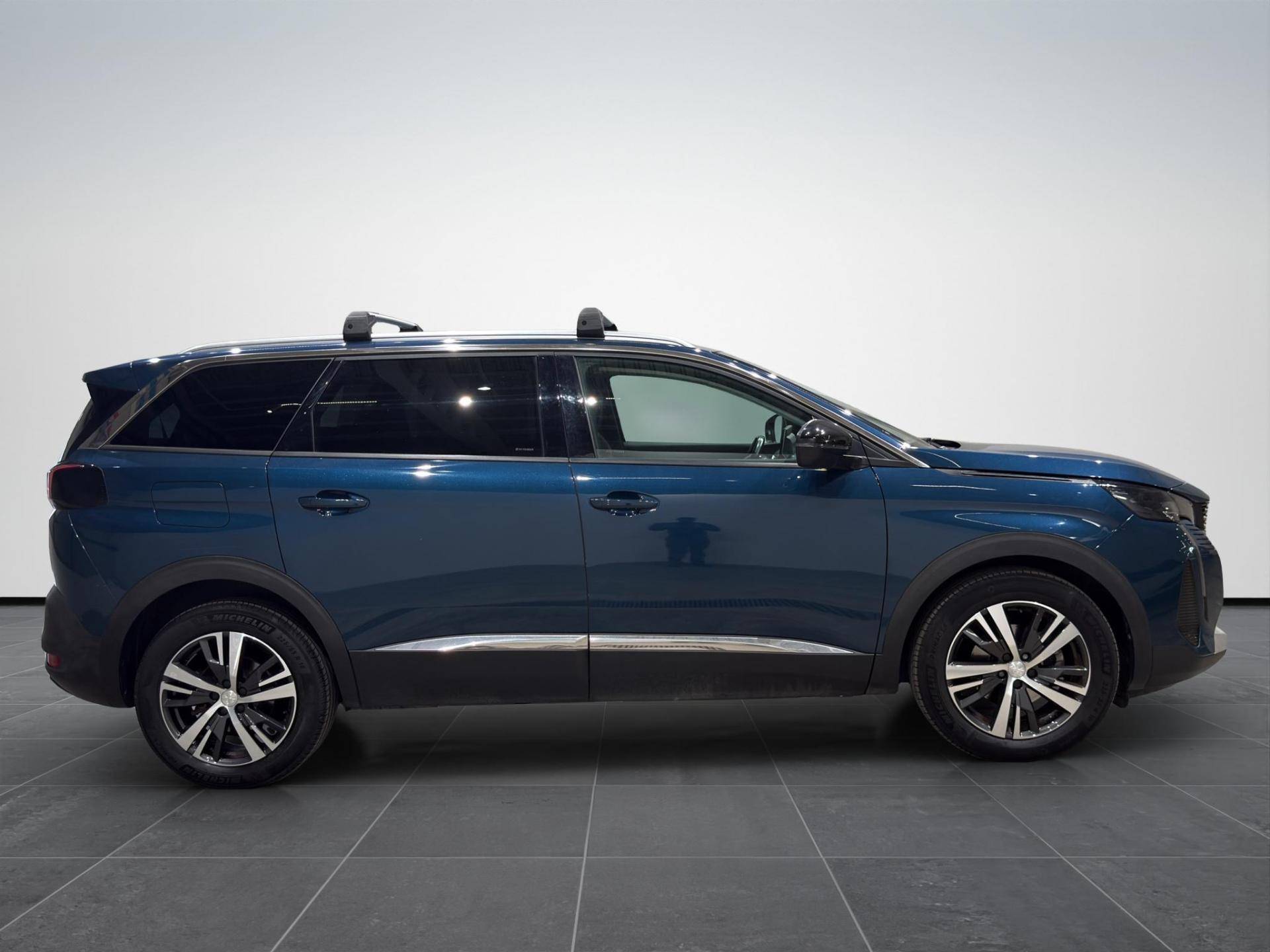 Auto Venduta - PEUGEOT 5008 5008 1.2 puretech t Allure Pack s&s 130cv usata in pronta consegna - Brandini
