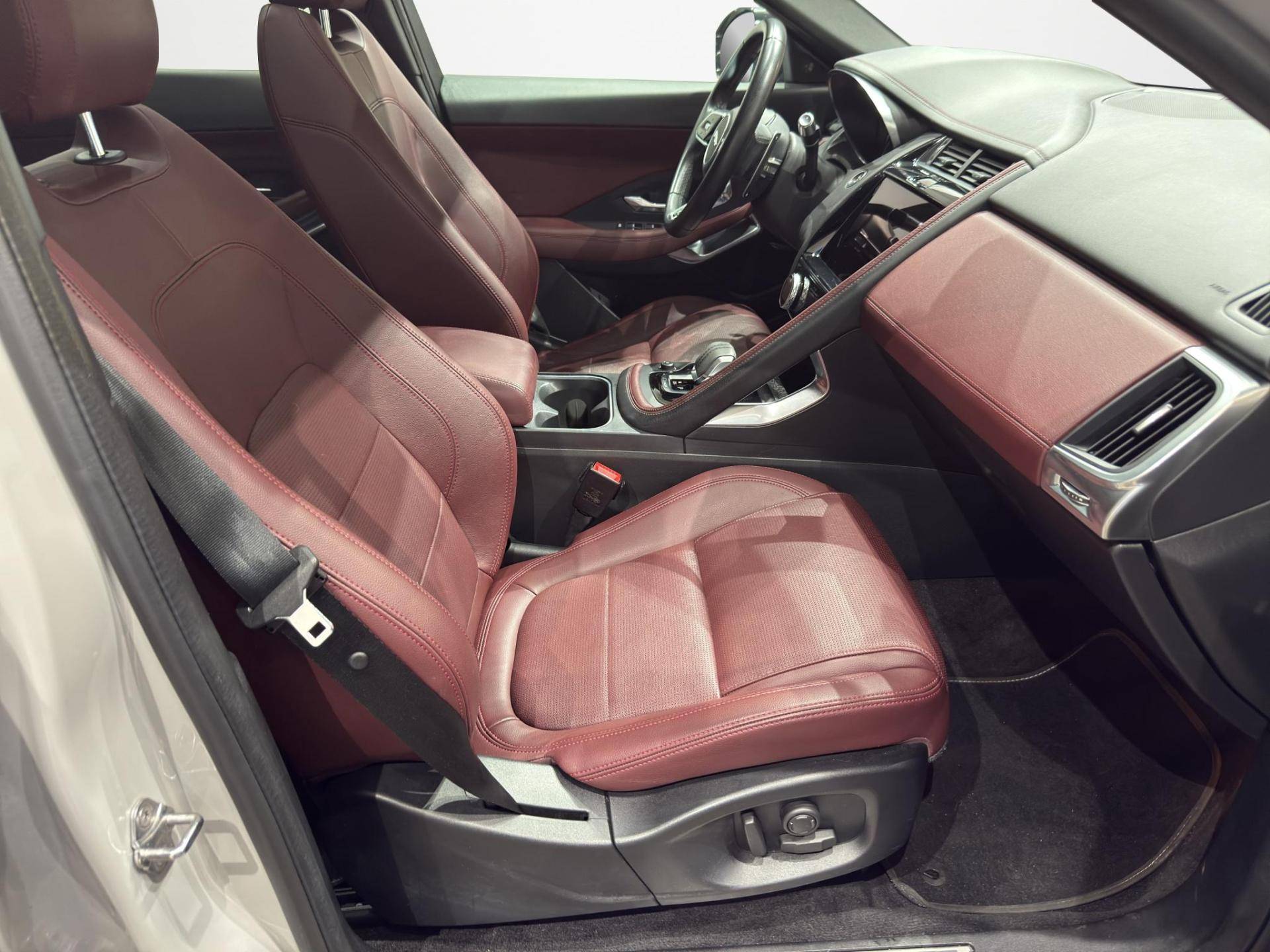 JAGUAR E-Pace E-Pace 2.0d i4 mhev R-Dynamic S awd 163cv auto usata in pronta consegna - Brandini