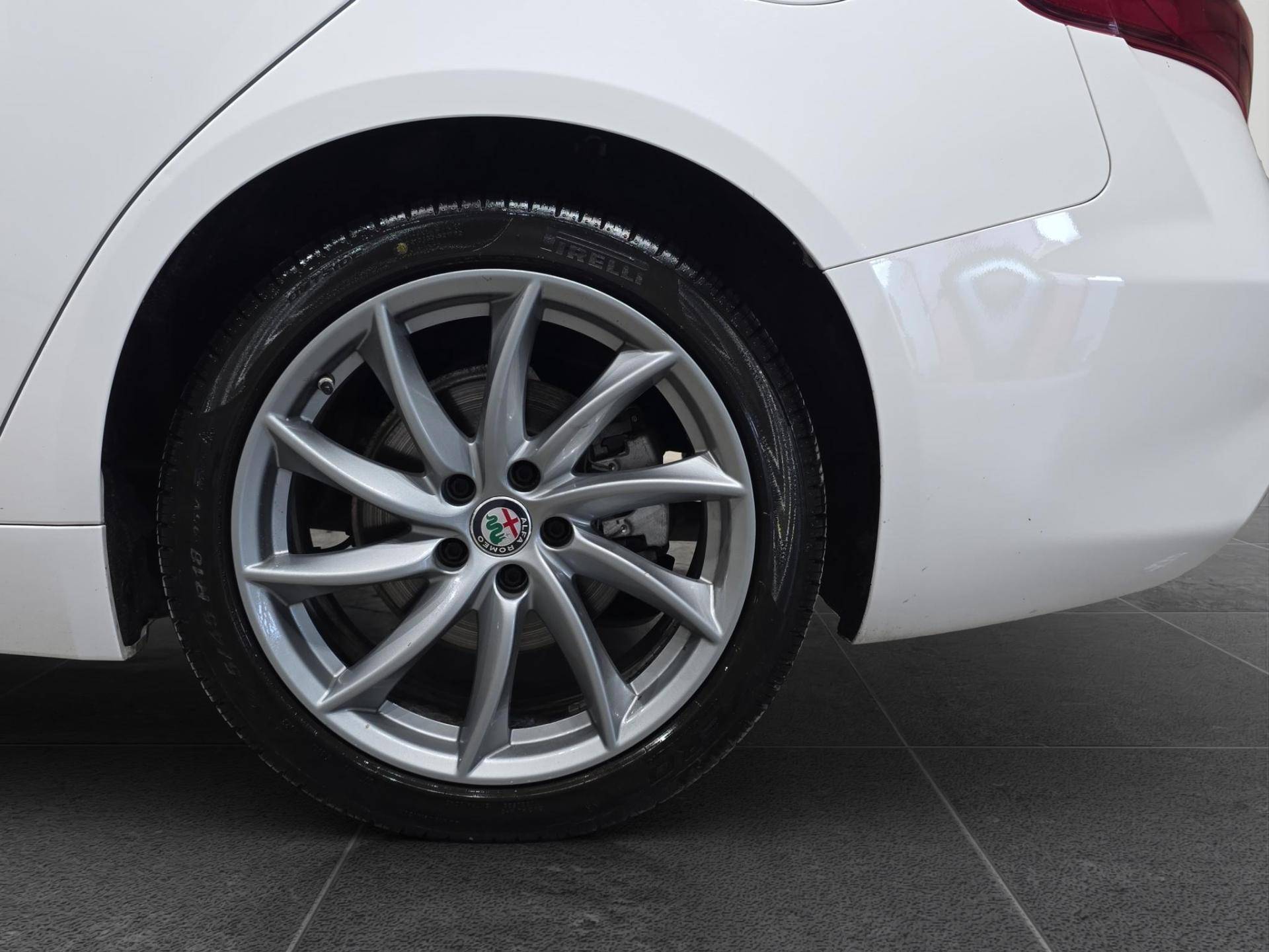 ALFA ROMEO GIULIA Giulia 2.2 t Sprint 160cv auto usata in pronta consegna - Brandini