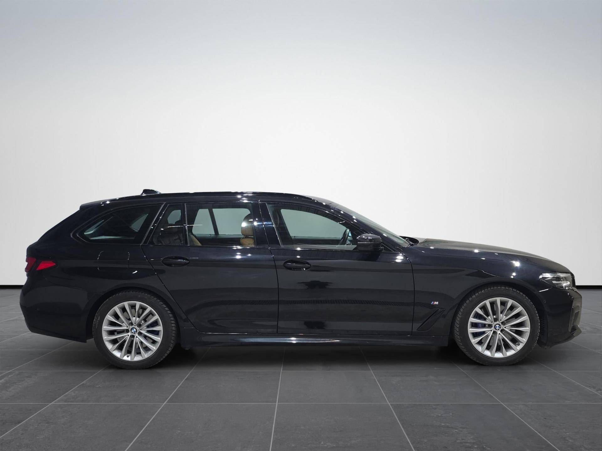 BMW Serie 5 Touring 520d Touring mhev 48V xdrive Msport auto usata in pronta consegna - Brandini