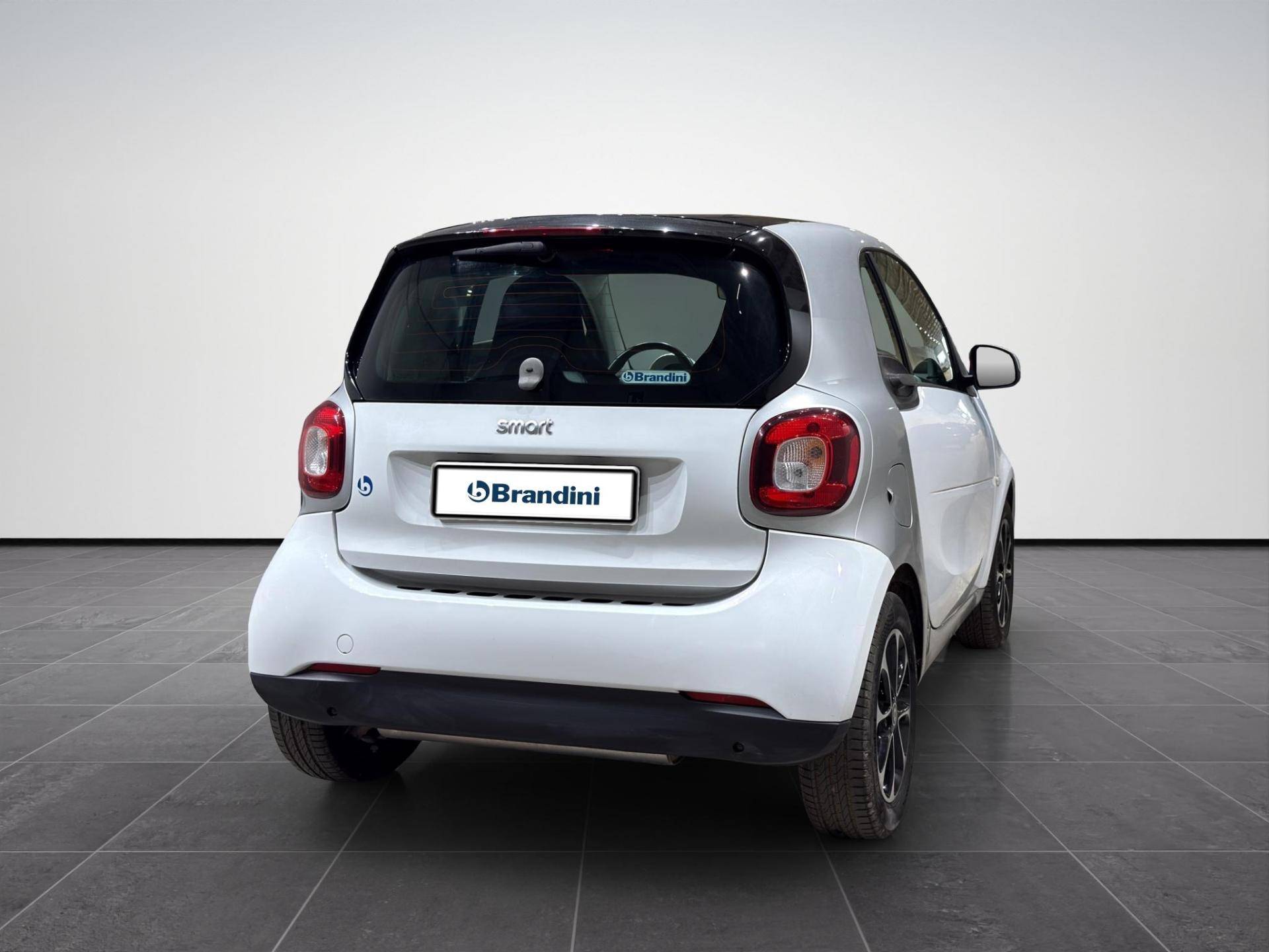 SMART Fortwo Fortwo 1.0 Passion 71cv twinamic usata in pronta consegna - Brandini