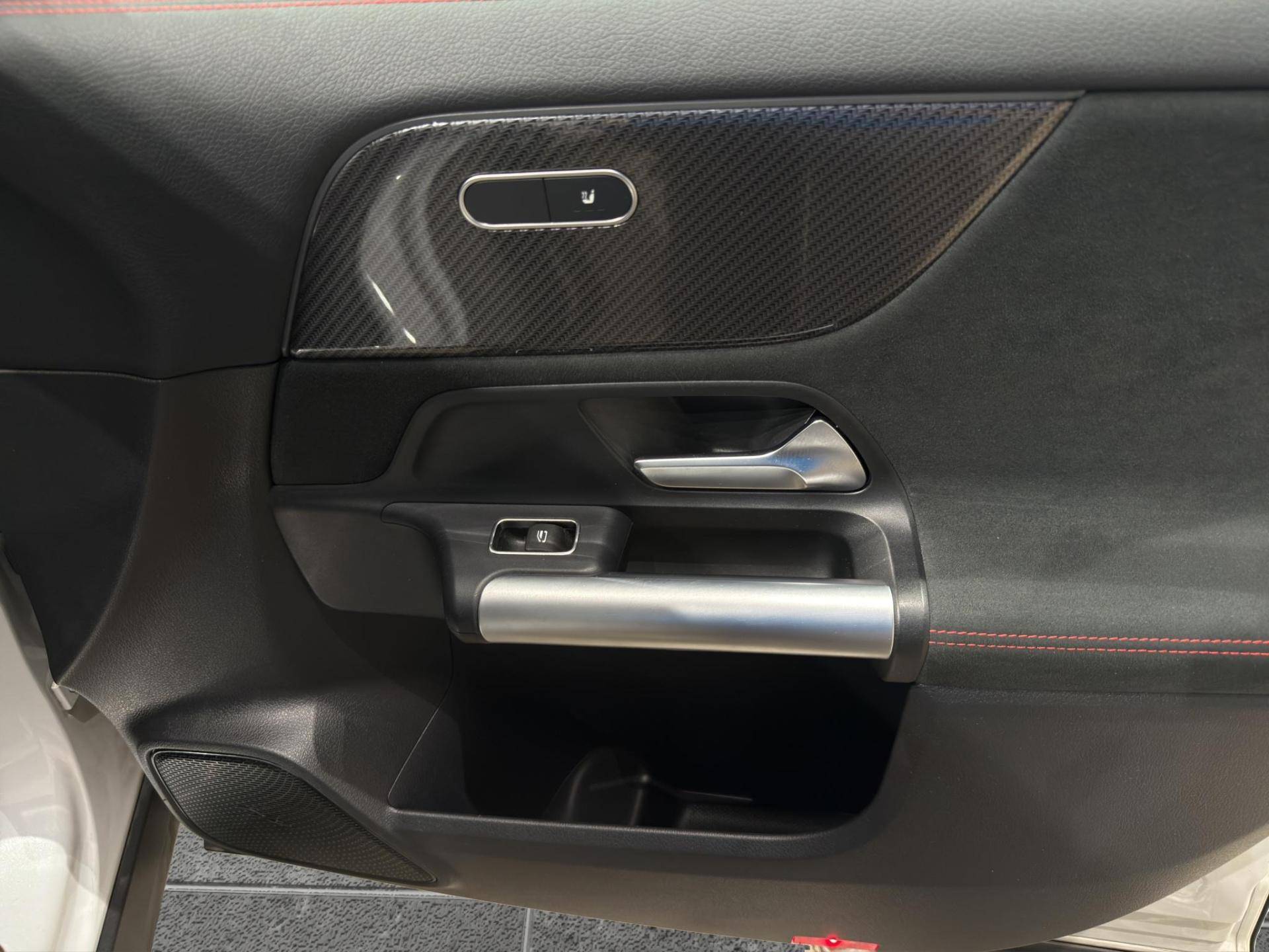 MERCEDES GLA GLA 200 d AMG Line Premium 4matic auto usata in pronta consegna - Brandini