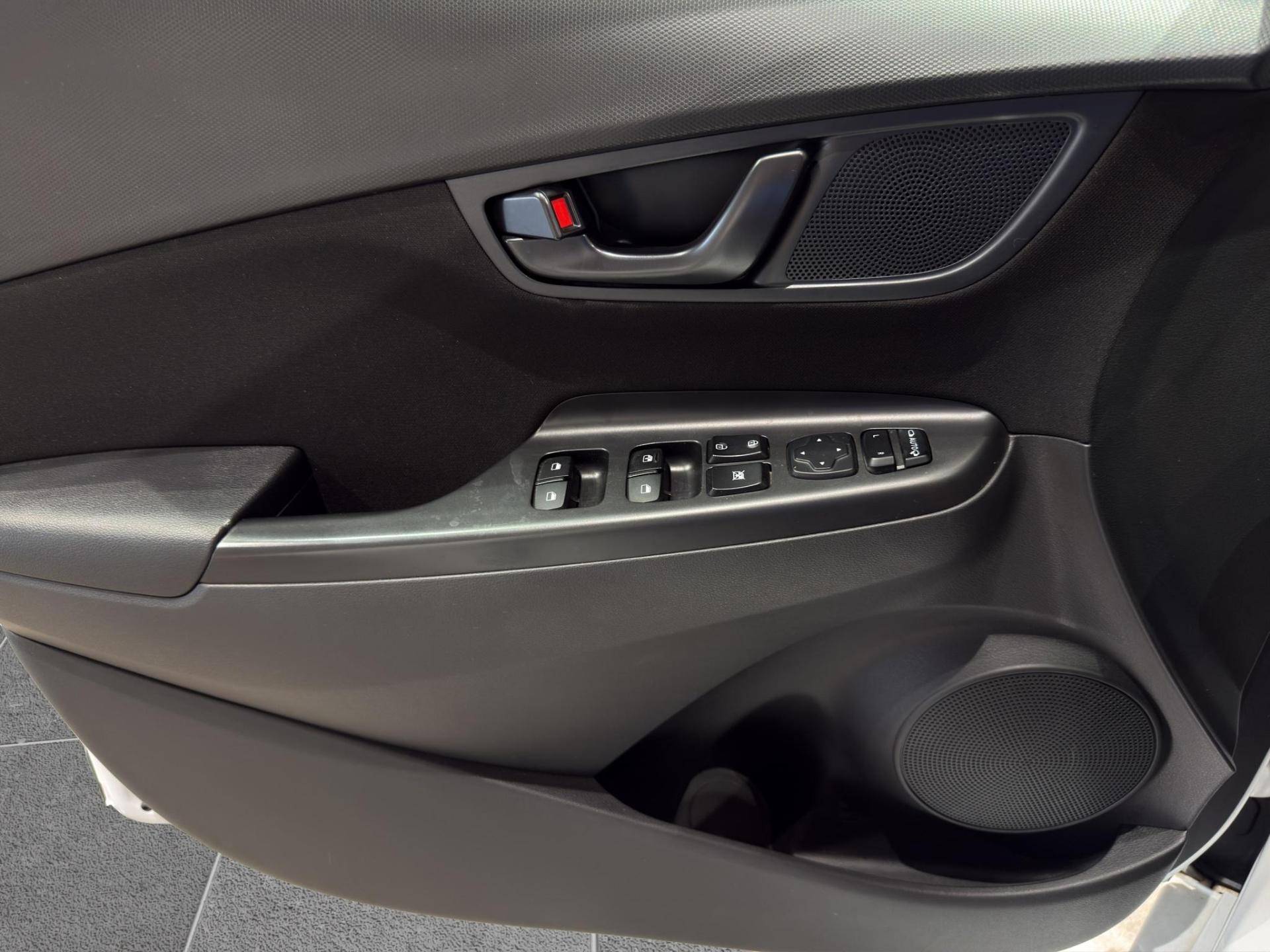 HYUNDAI Kona Kona 1.0 t-gdi 48V NLine 2wd 120cv imt usata in pronta consegna - Brandini