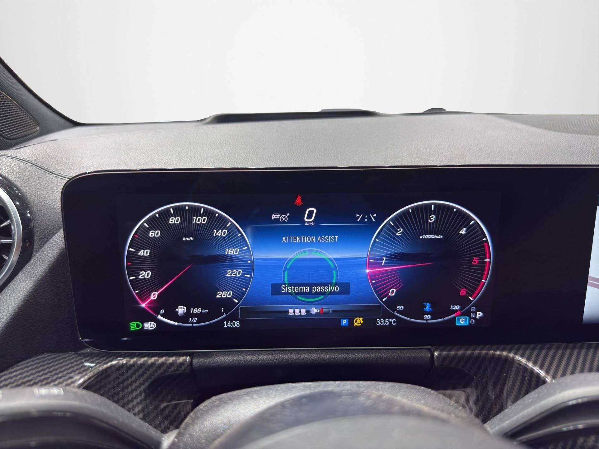 MERCEDES GLA GLA 200 d AMG Line Premium Plus auto usata in pronta consegna - Brandini