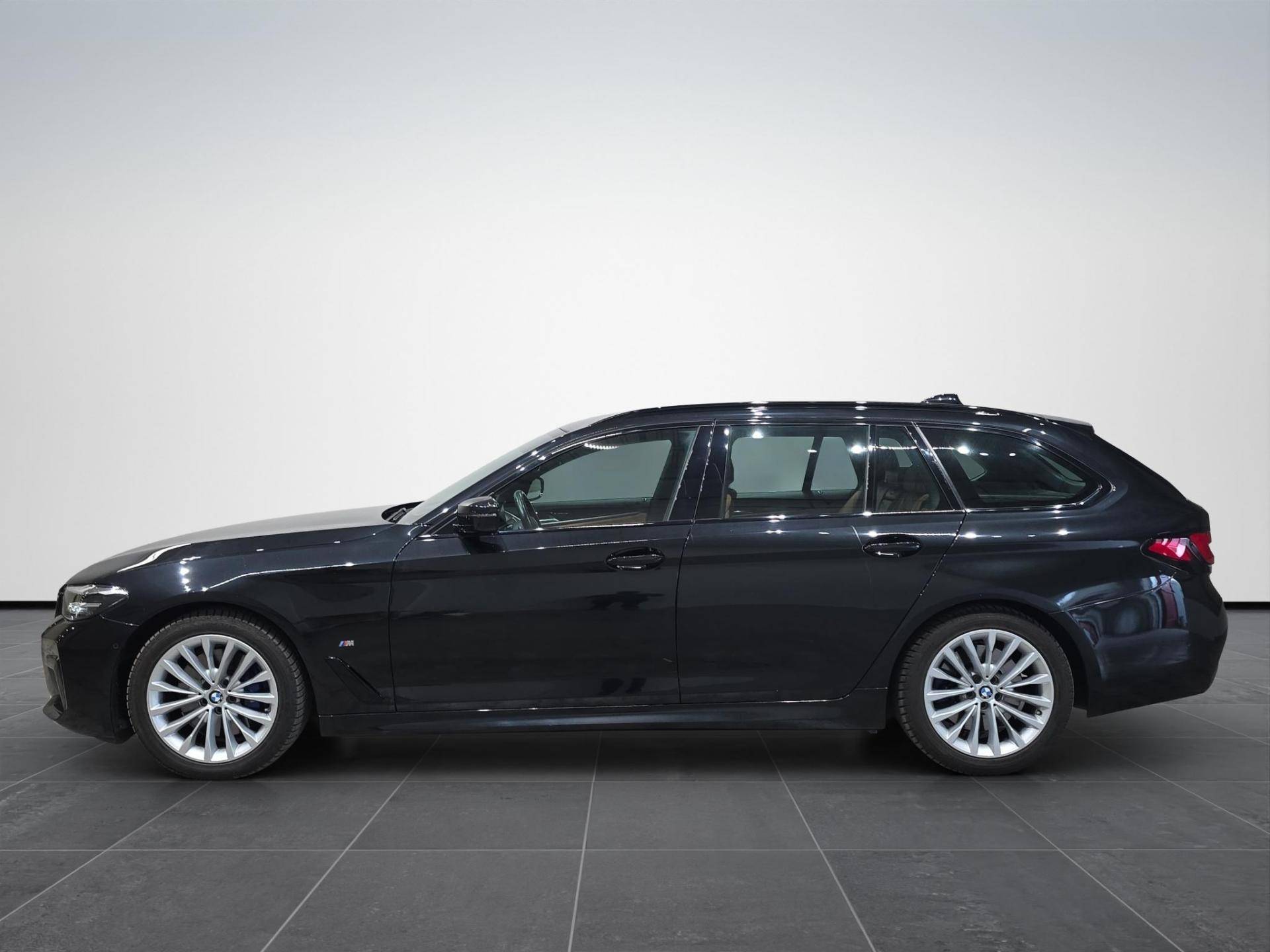 BMW Serie 5 Touring 520d Touring mhev 48V xdrive Msport auto usata in pronta consegna - Brandini