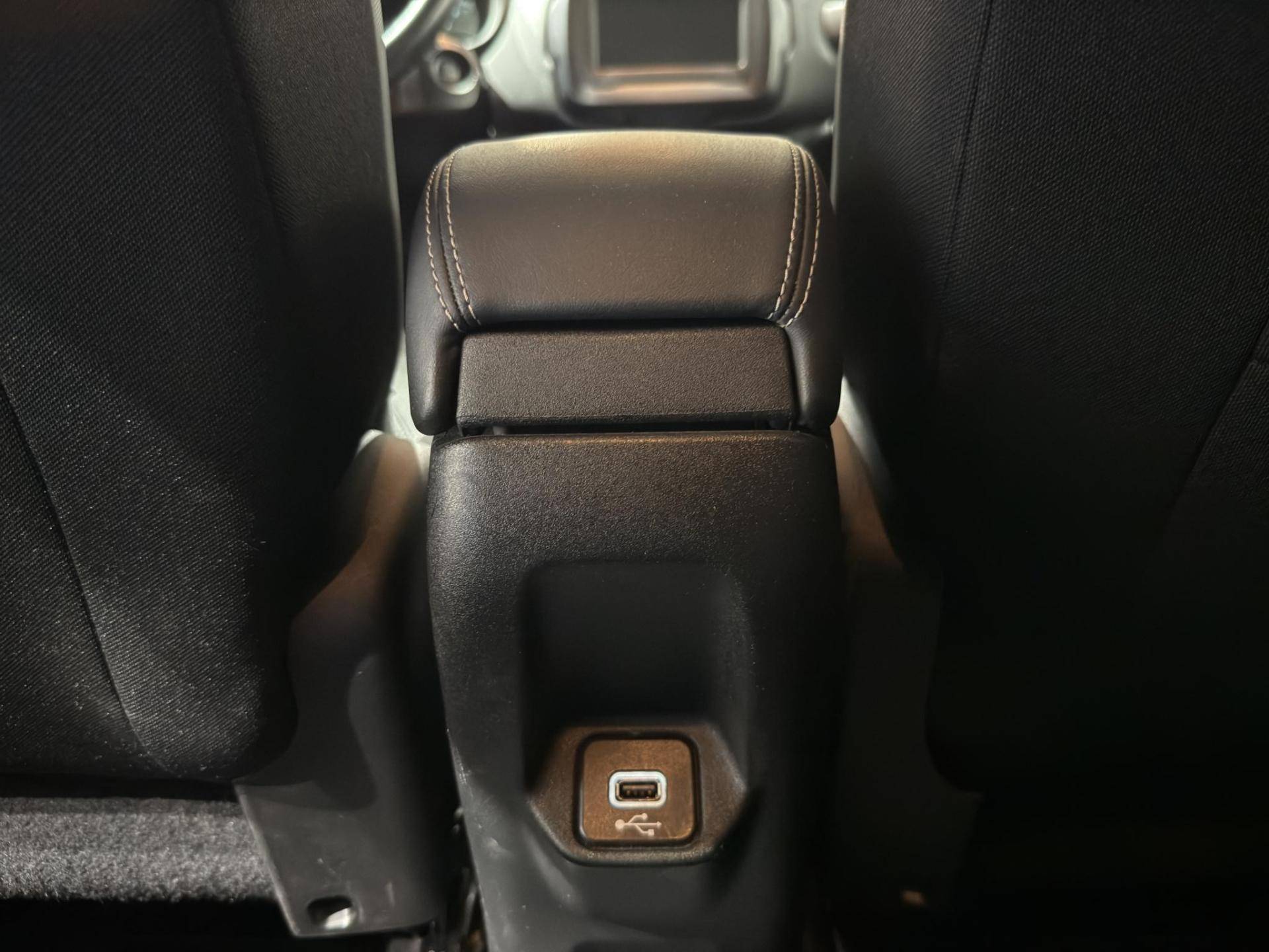 JEEP Renegade Renegade 1.6 mjt Limited 2wd 120cv usata in pronta consegna - Brandini