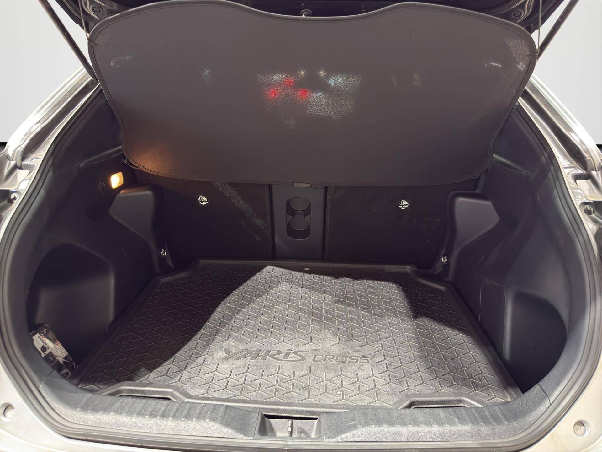 TOYOTA Yaris Cross Yaris Cross 1.5h Adventure fwd 116cv e-cvt usata in pronta consegna - Brandini