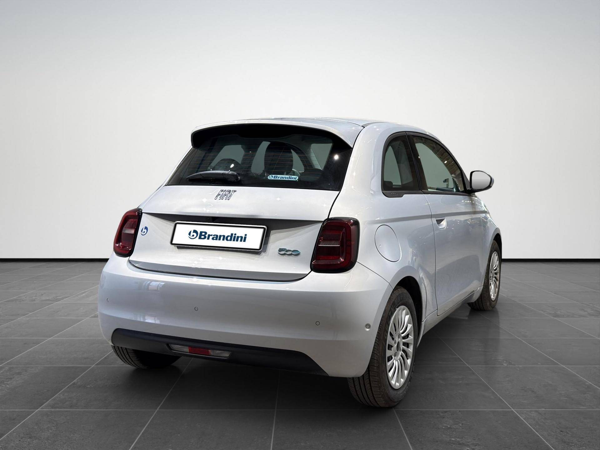 FIAT 500e 500e 42 kWh Entry Pack Tech usata in pronta consegna - Brandini