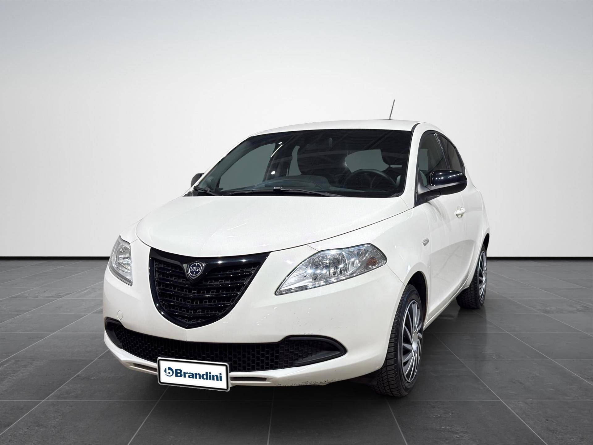 Auto Venduta - LANCIA Ypsilon Ypsilon 1.2 8v Silver c/clima 69cv usata in pronta consegna - Brandini