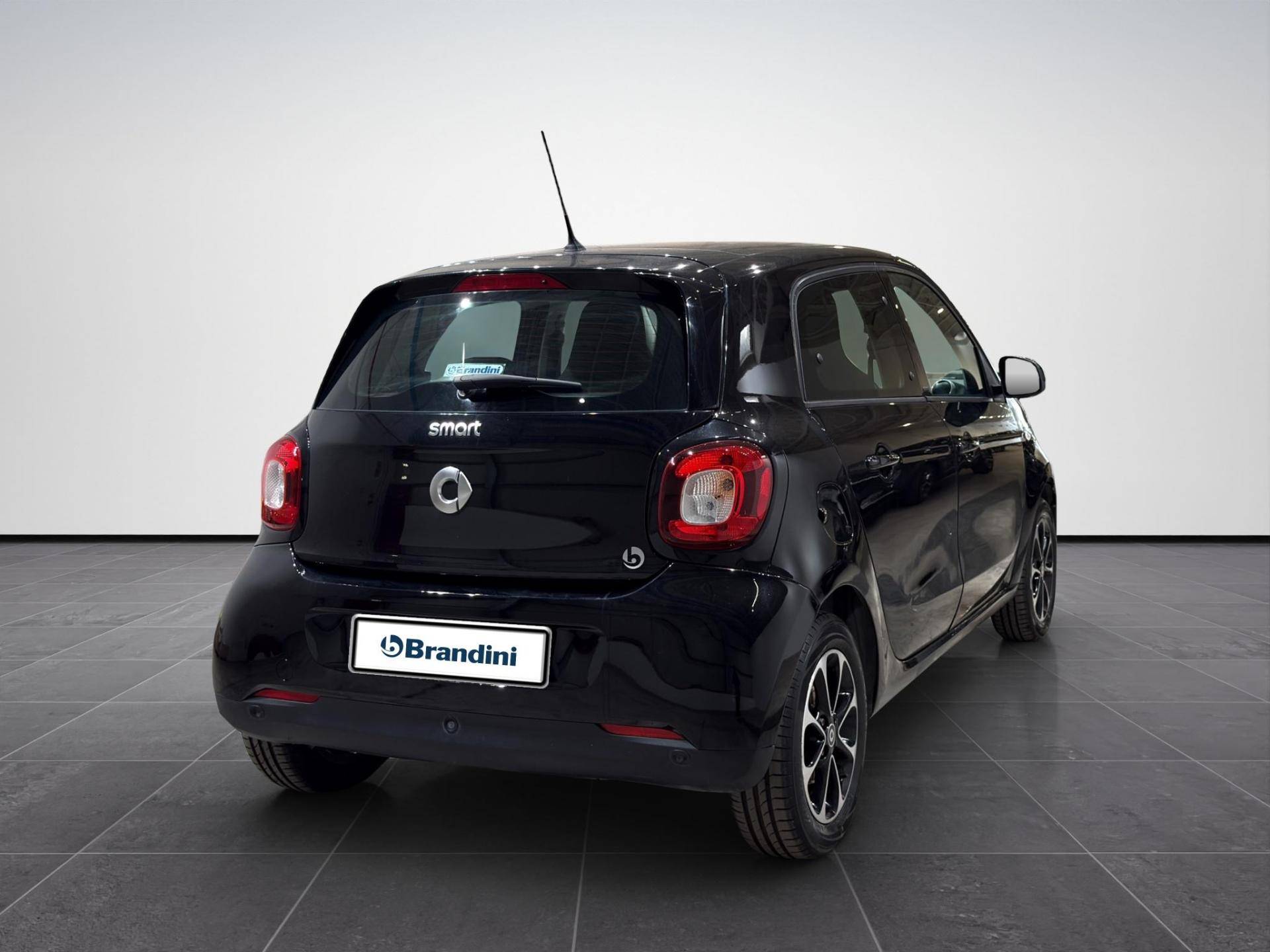 Auto Venduta - SMART Forfour Forfour 1.0 Passion 71cv usata in pronta consegna - Brandini