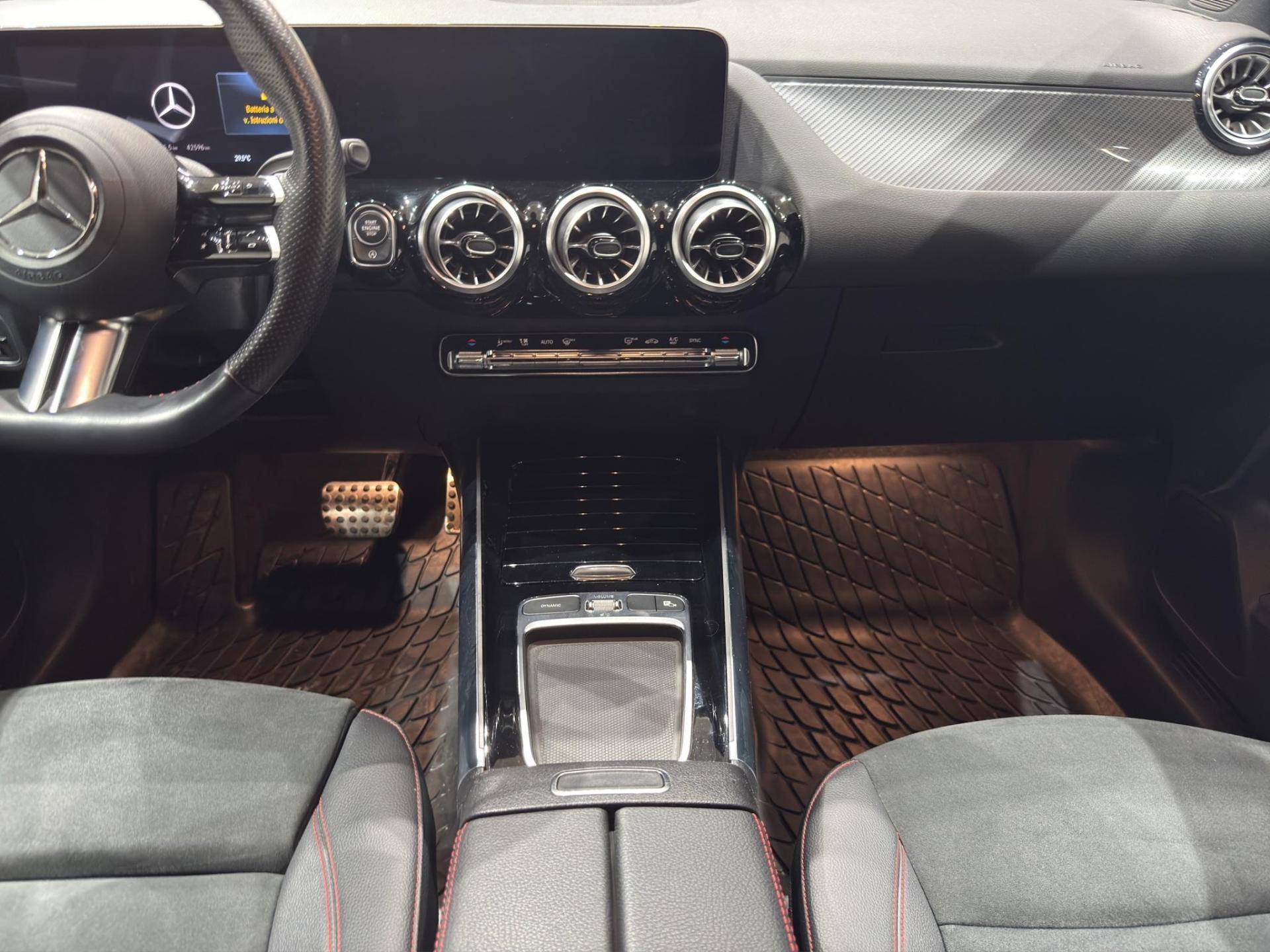 MERCEDES GLA GLA 200 d AMG Line Premium 4matic auto usata in pronta consegna - Brandini