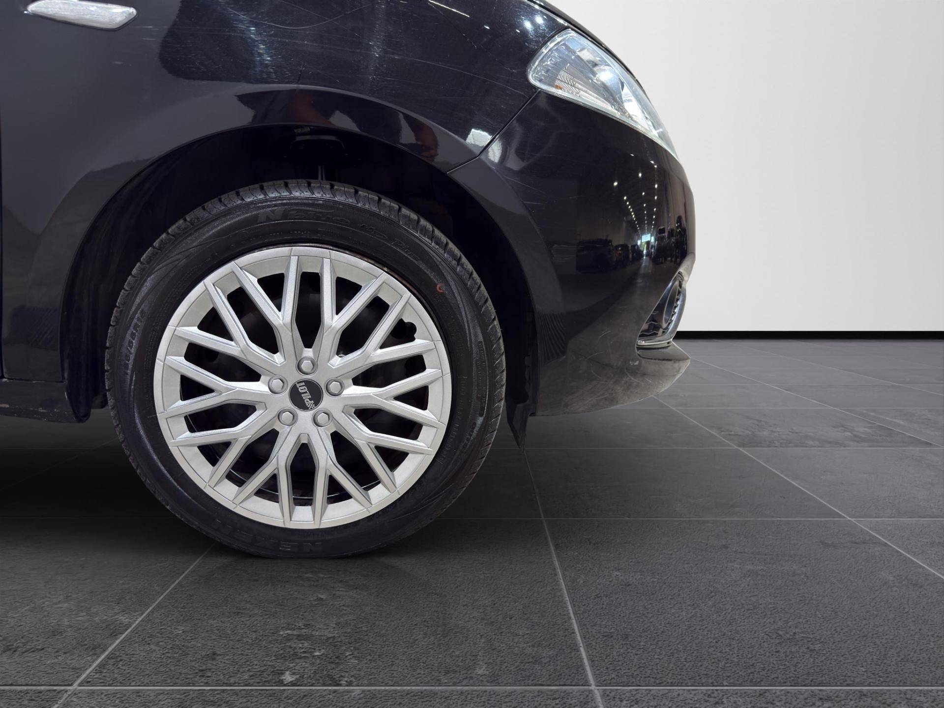 LANCIA Ypsilon Ypsilon 1.2 Silver ecochic Gpl 69cv usata in pronta consegna - Brandini