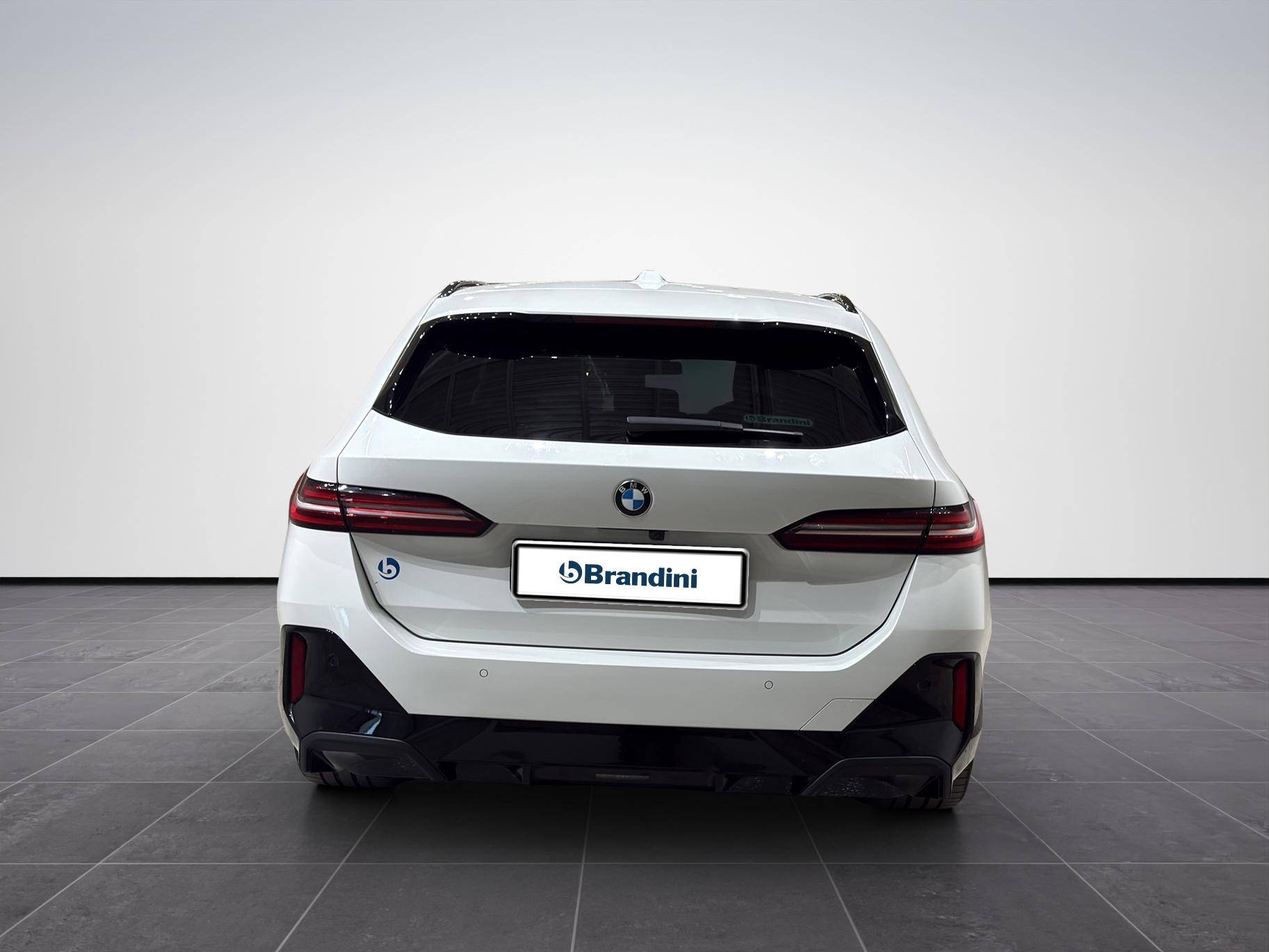 BMW Serie 5 Touring 540d Touring 48V xdrive MSport auto usata in pronta consegna - Brandini