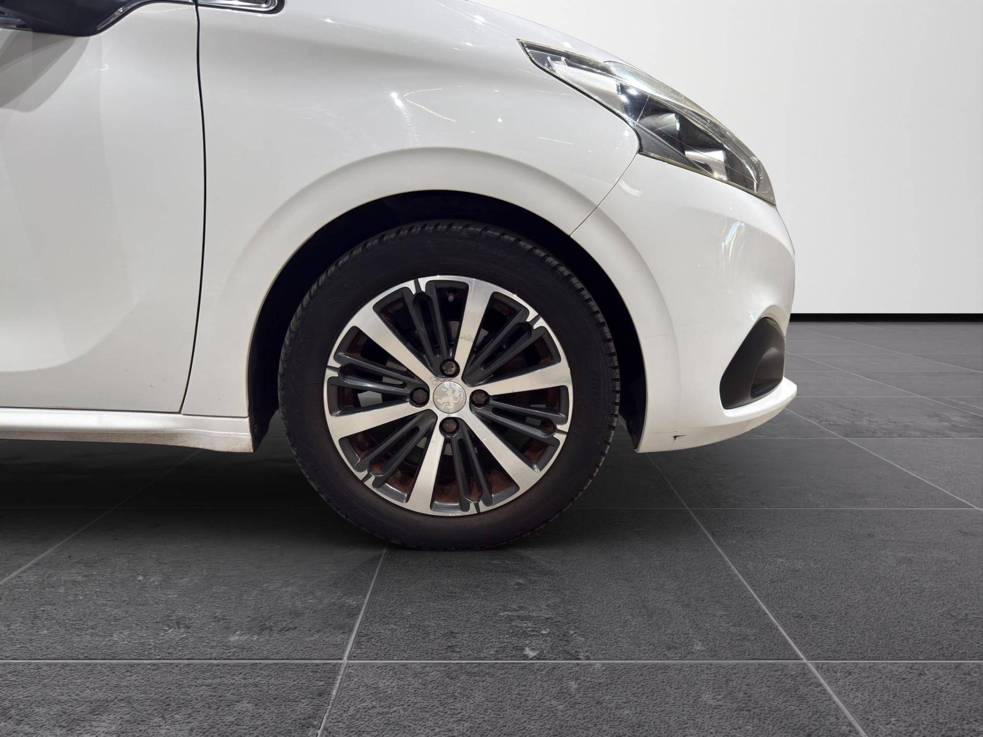 PEUGEOT 208 208 1.2 puretech Allure 82cv 5p usata in pronta consegna - Brandini