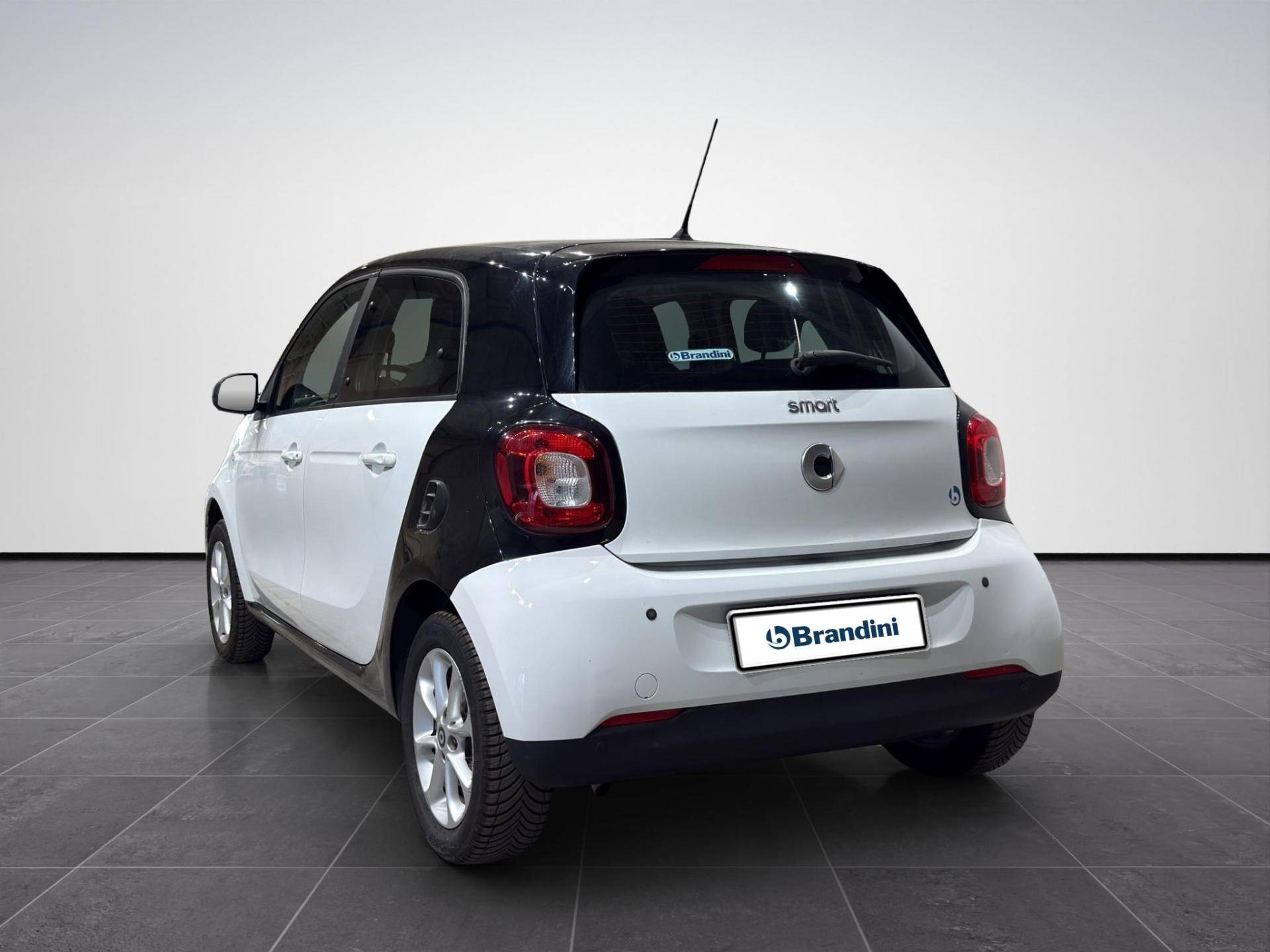 Auto Venduta - SMART Forfour Forfour 1.0 Passion 71cv twinamic my18 usata in pronta consegna - Brandini